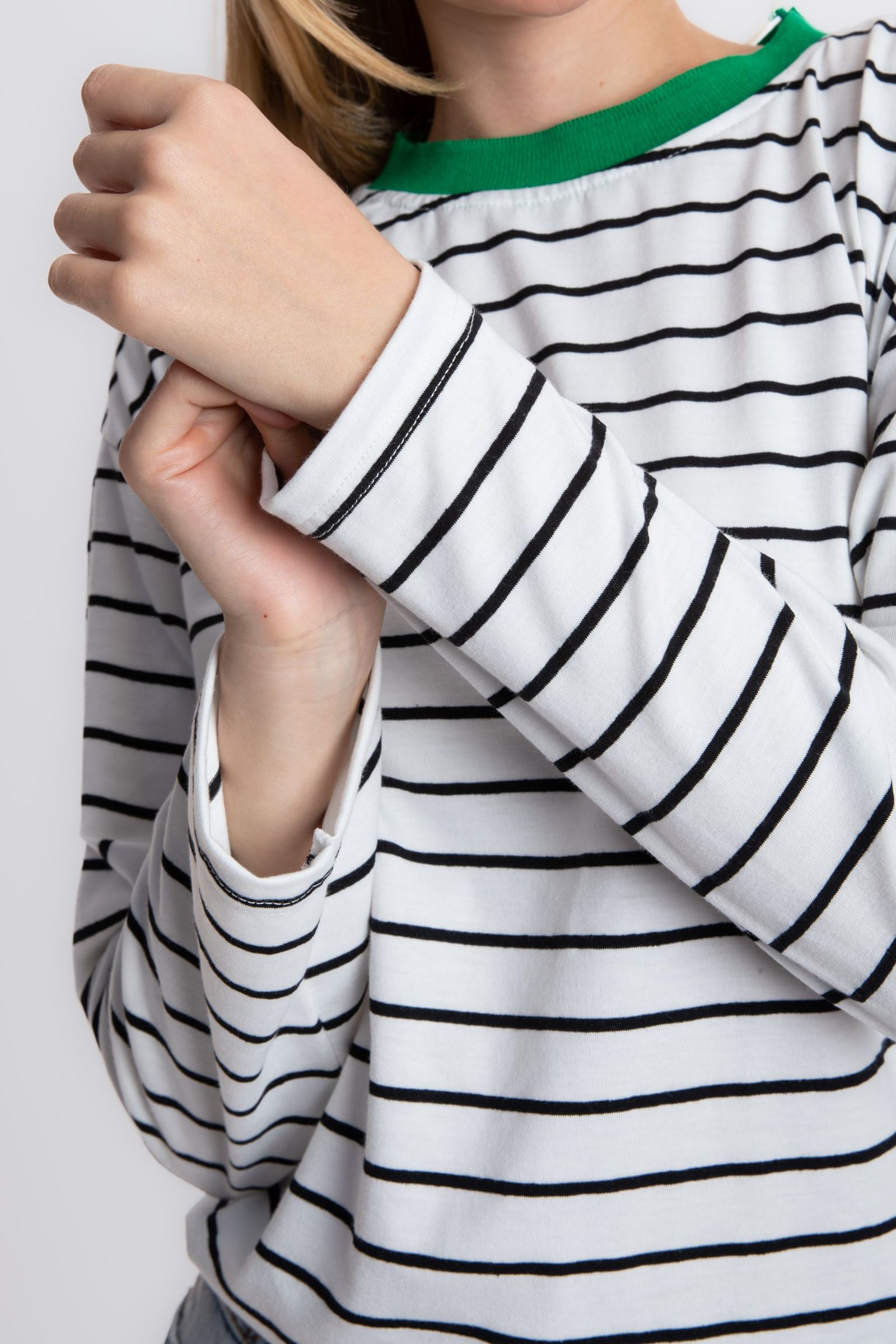 Striped Crew Neck Relaxed Sweatshirt with a Neck Detail