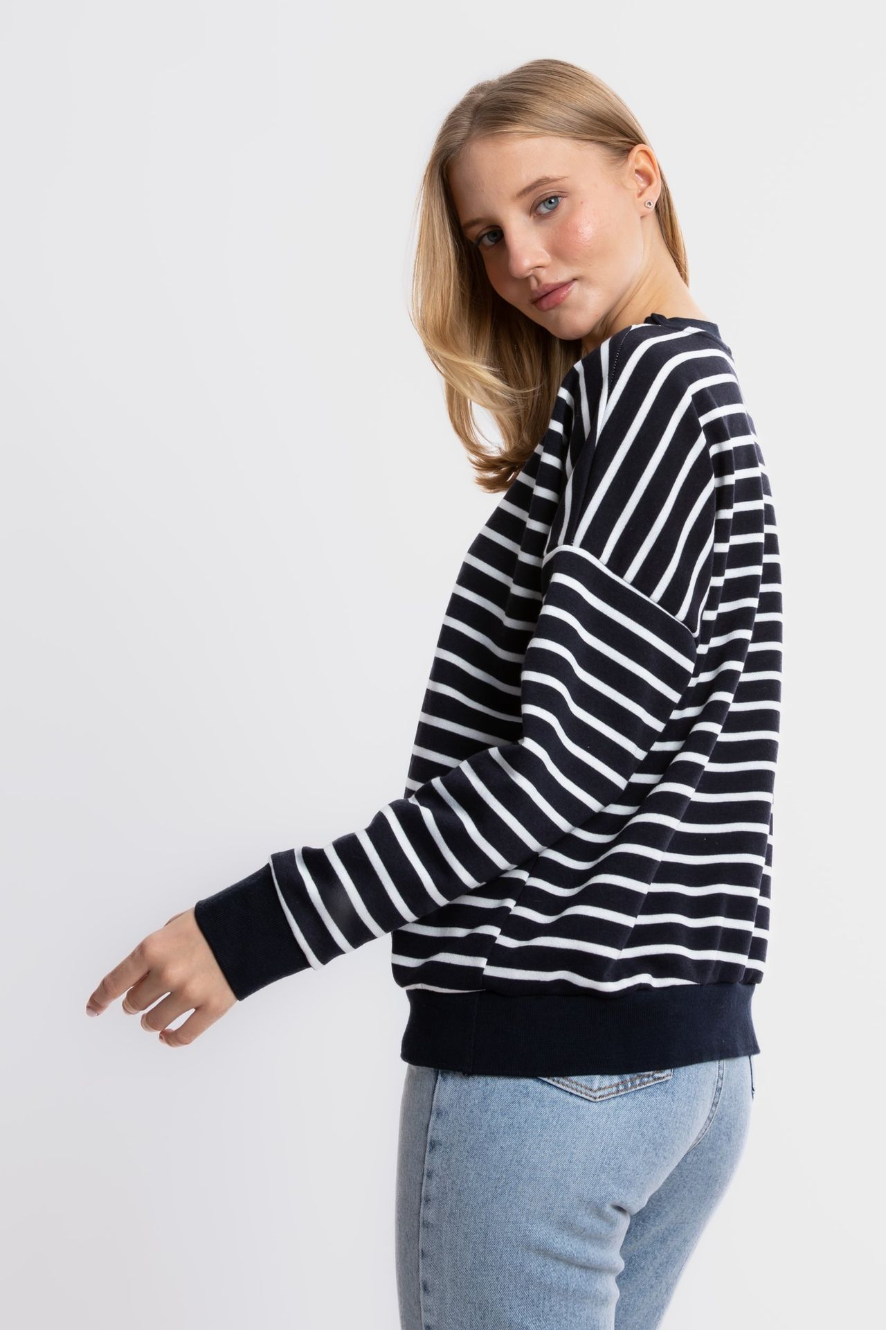 Striped Crew Neck Relaxed Sweatshirt