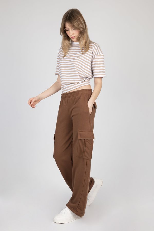 Mid Rise Elastic Waist Cargo Joggers 5