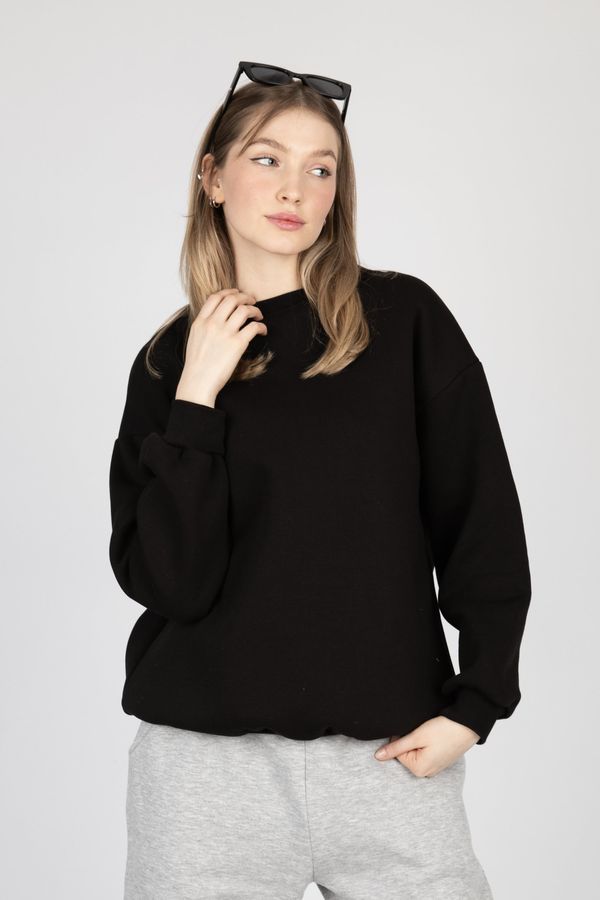 Relaxed Crew Neck Sweatshirt 1