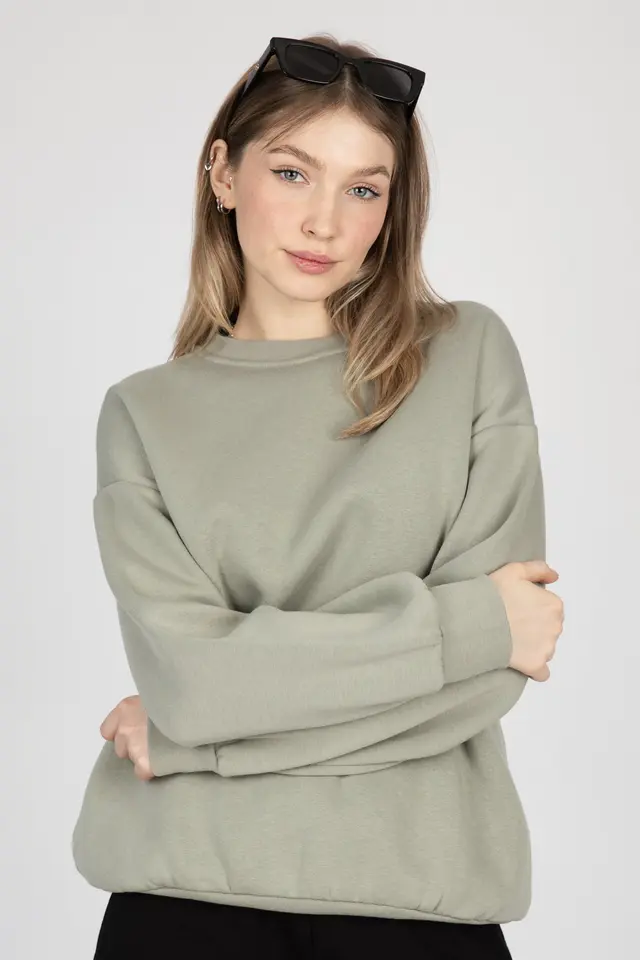Relaxed Crew Neck Sweatshirt
