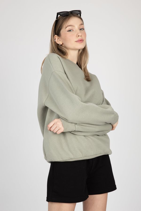 Relaxed Crew Neck Sweatshirt 3