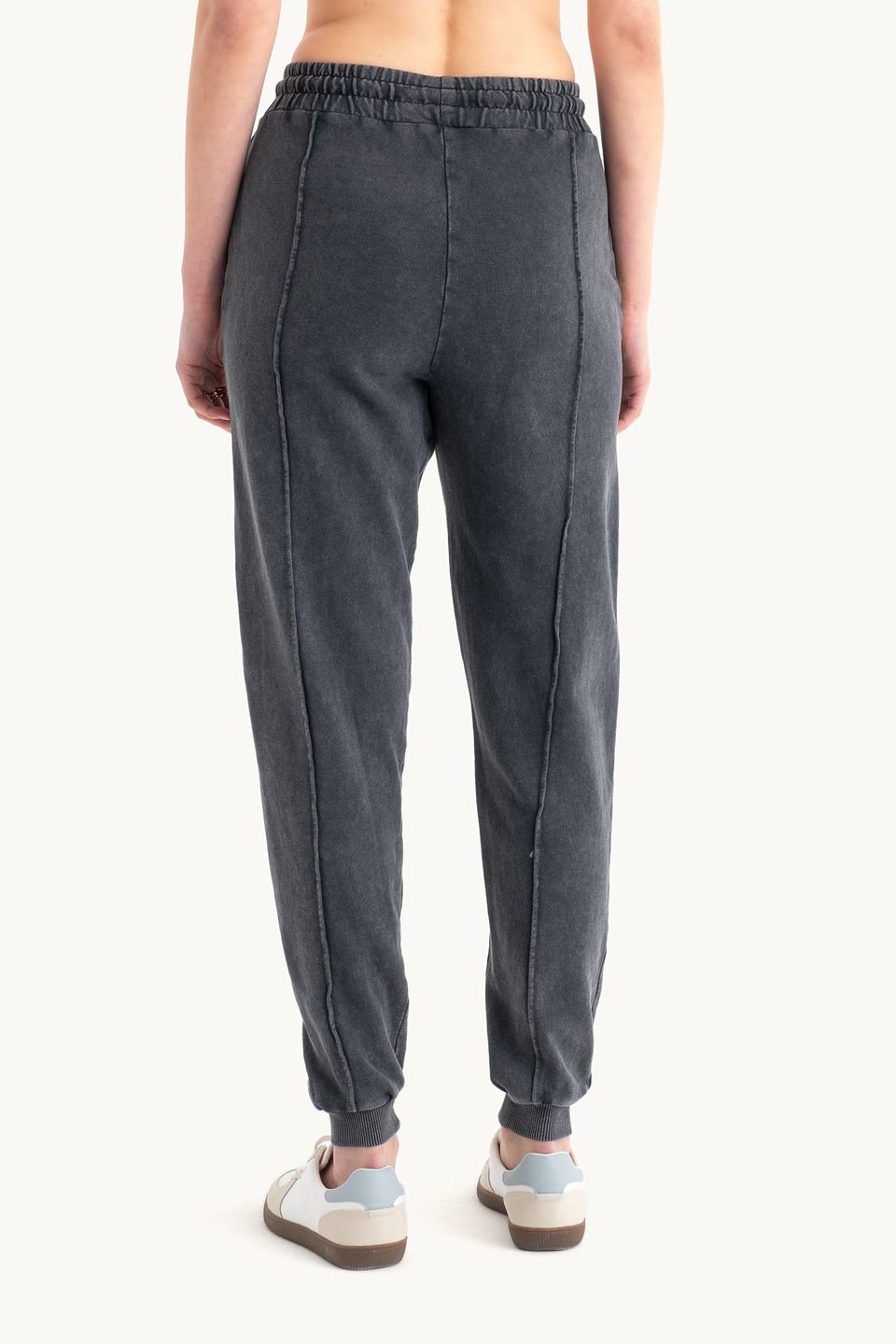 Mid Rise Elastic Waist Pocket Straight Leg Joggers