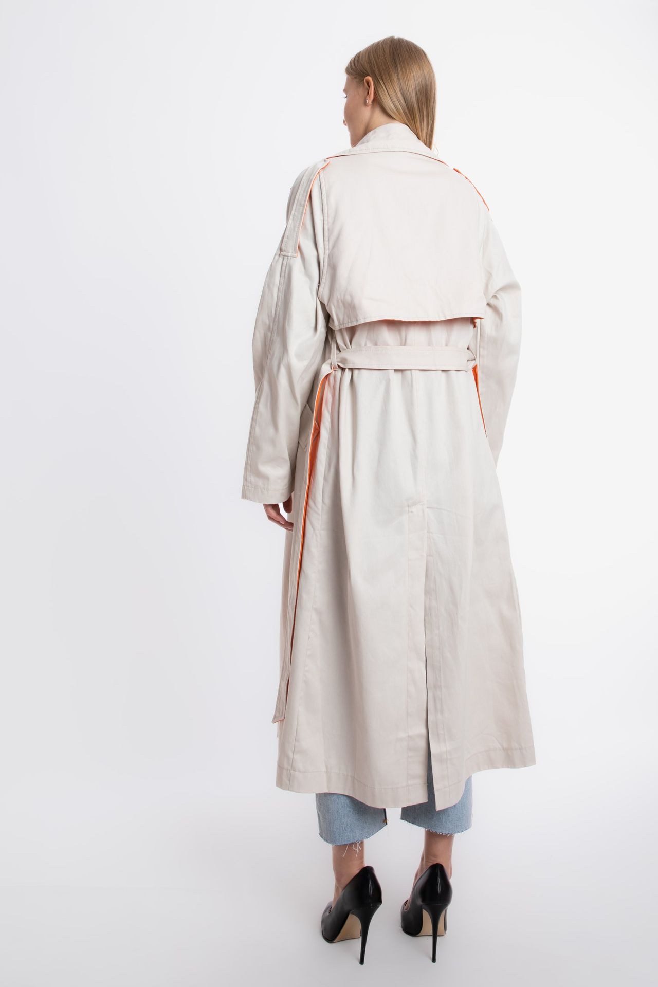 Collar Trenchcoat with an Orange Detailed Belt
