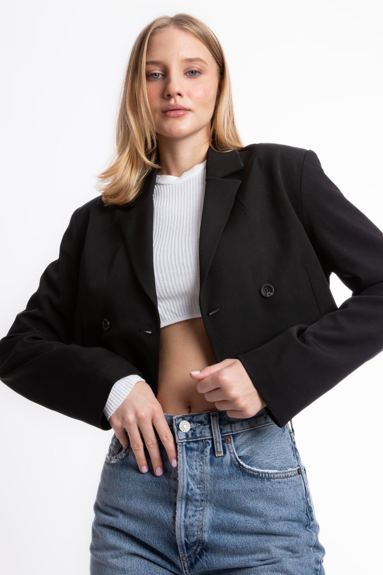 Collar Buttoned Cropped Blazer