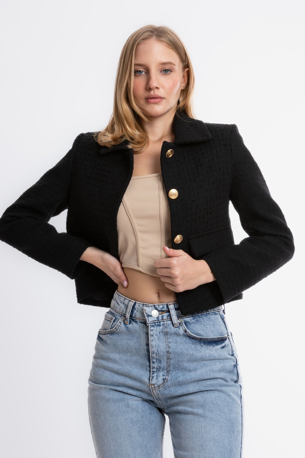 Tweed Collar Buttoned Cropped Jacket