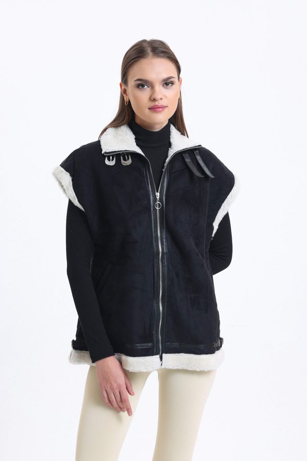 Nubuck Collar Zipper Oversized Gilet with a Belt Detail on the Neck 4