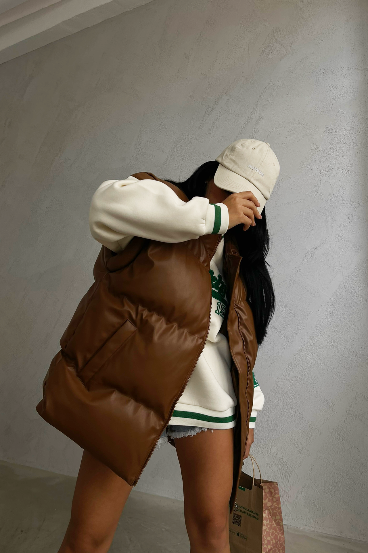 Faux Leather Round Neck Zipper Oversized Puffer Gilet