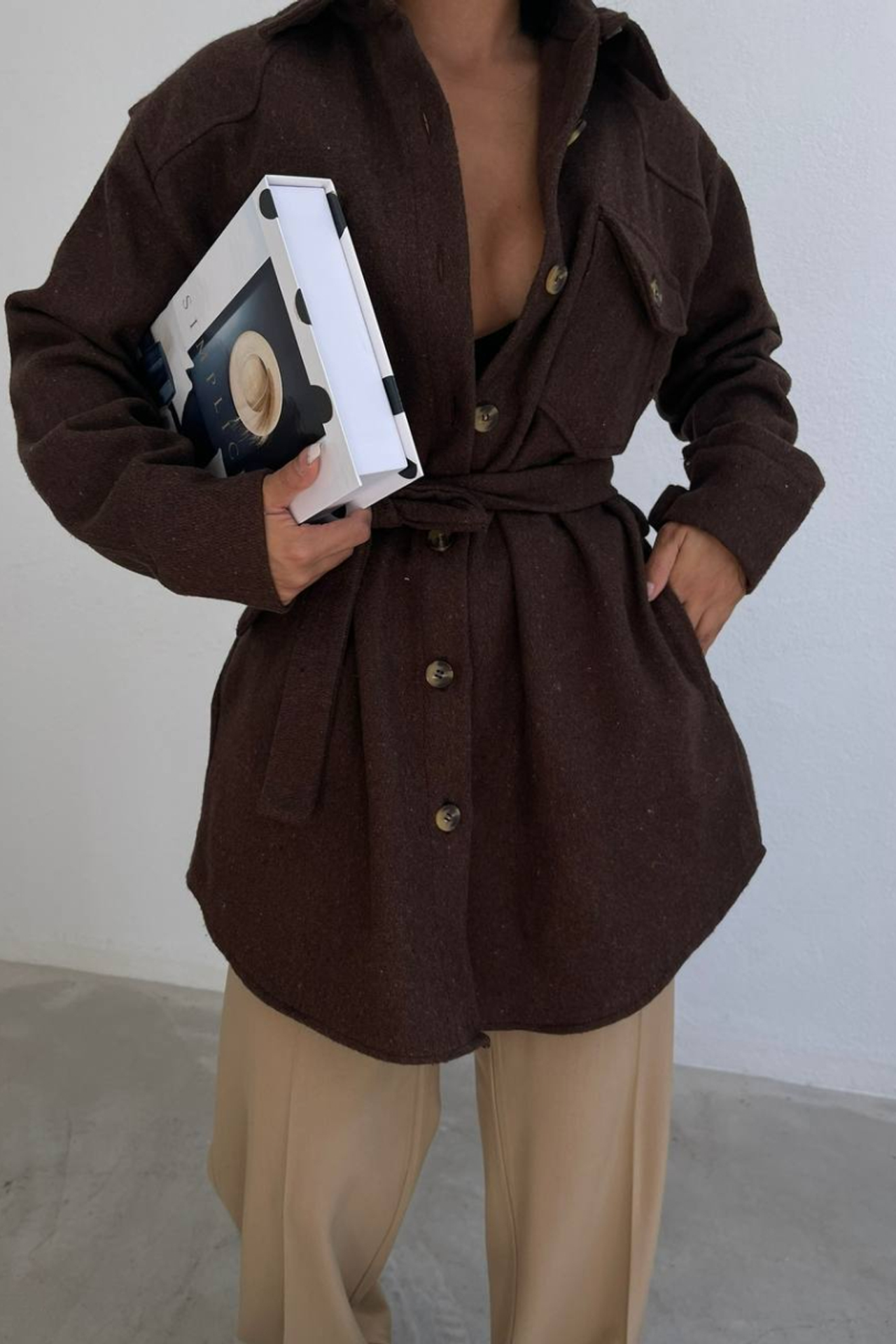 Collar Pocket Buttoned Jacket with a Belt