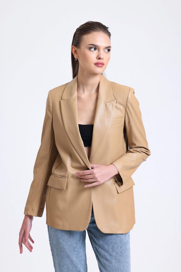 Faux Leather Collar Blazer 2
