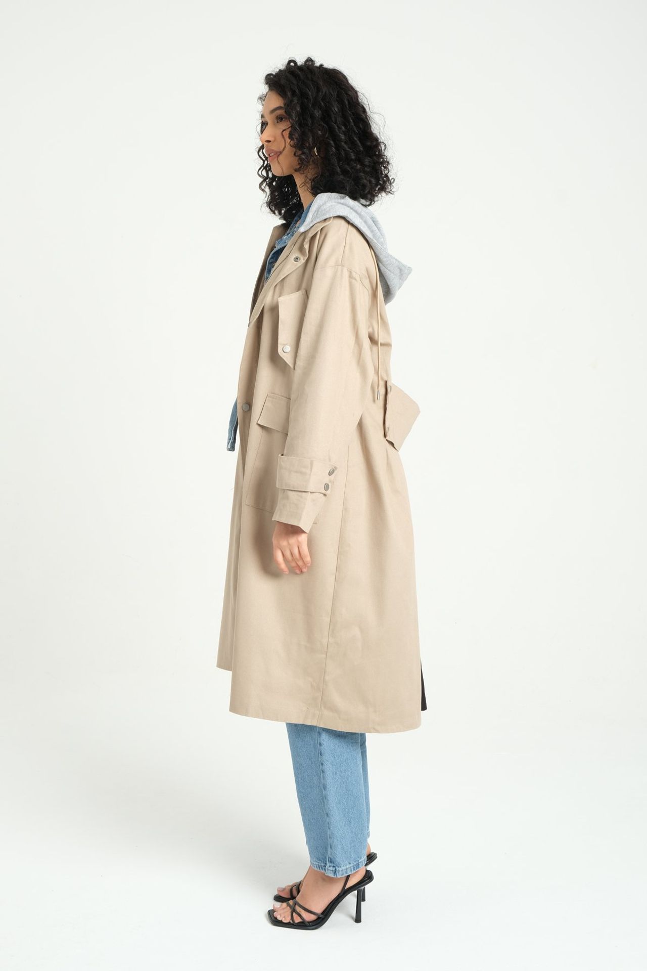 Collar Patchy Hooded Trenchcoat with a Back Detail