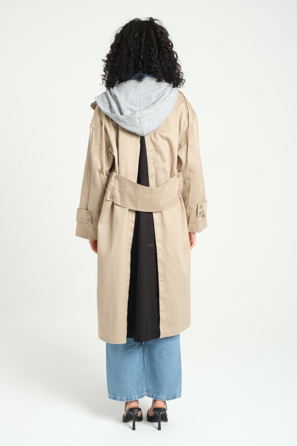 Collar Patchy Hooded Trenchcoat with a Back Detail