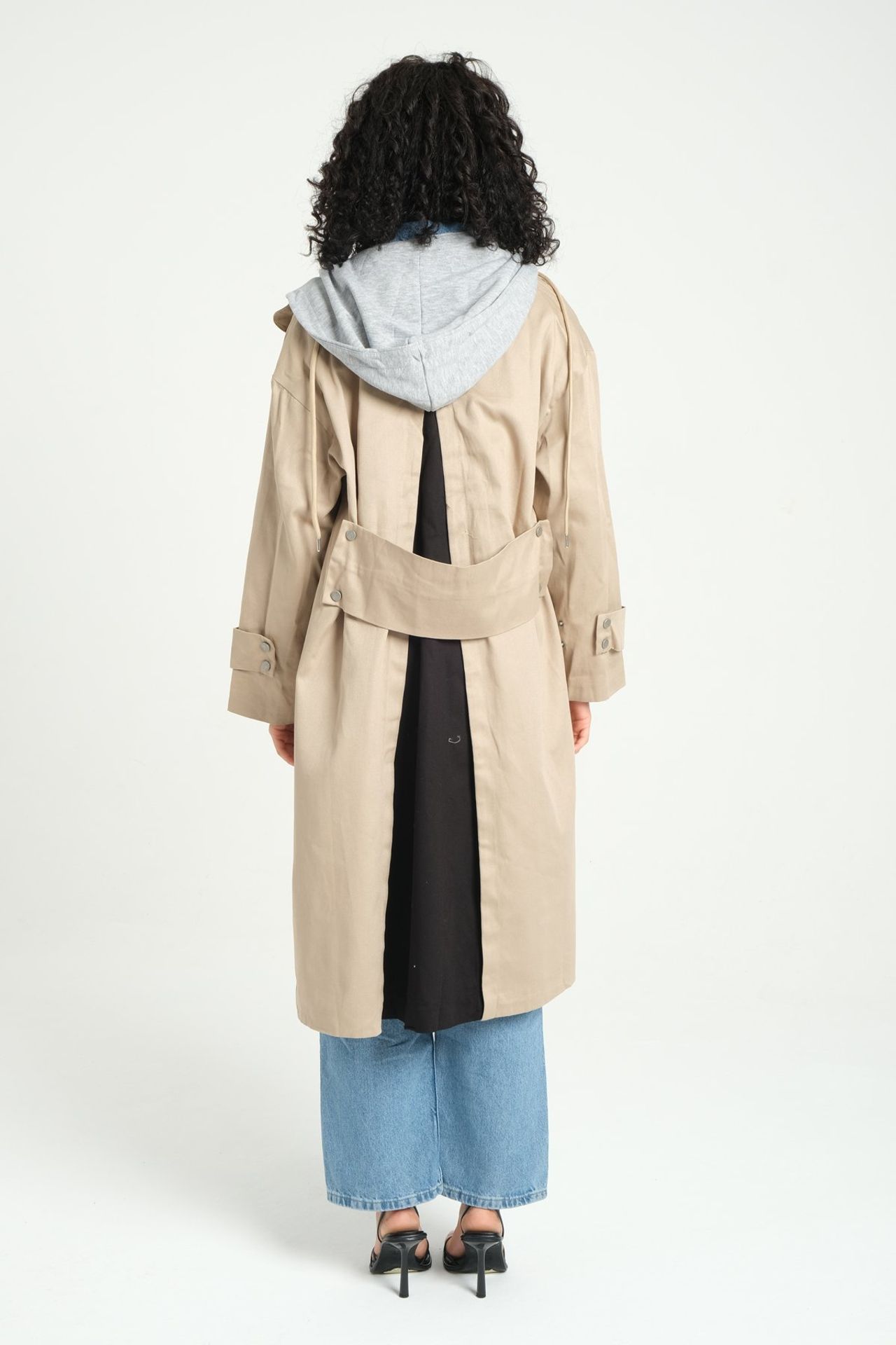 Collar Patchy Hooded Trenchcoat with a Back Detail