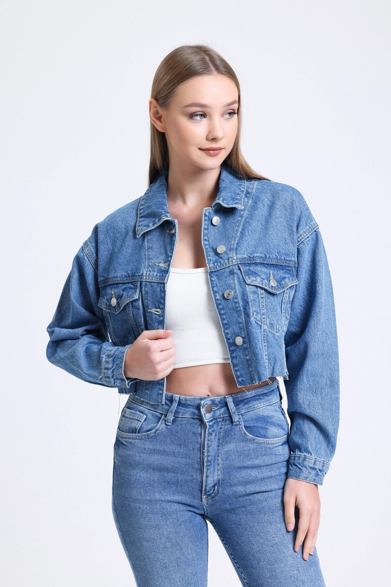 Denim Collar Pocket Cropped Jacket with a Seamless Hem