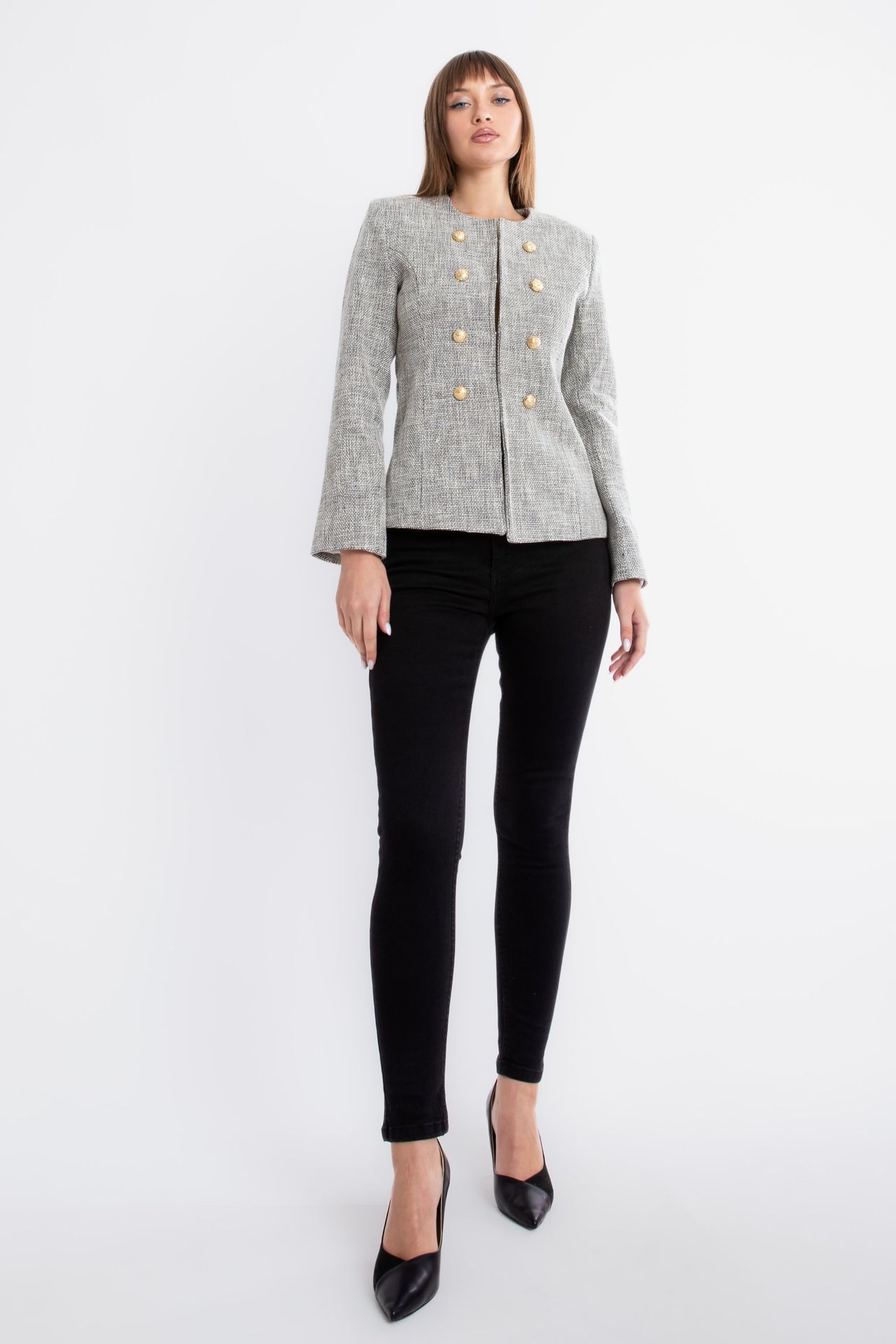 Round Neck Buttoned Blazer