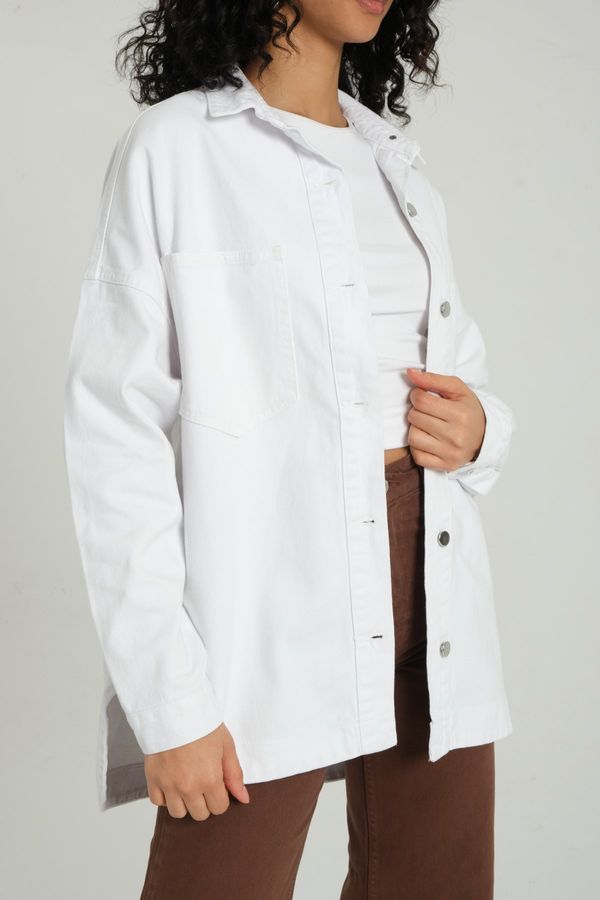 Denim Collar Buttoned Oversized Jacket 3