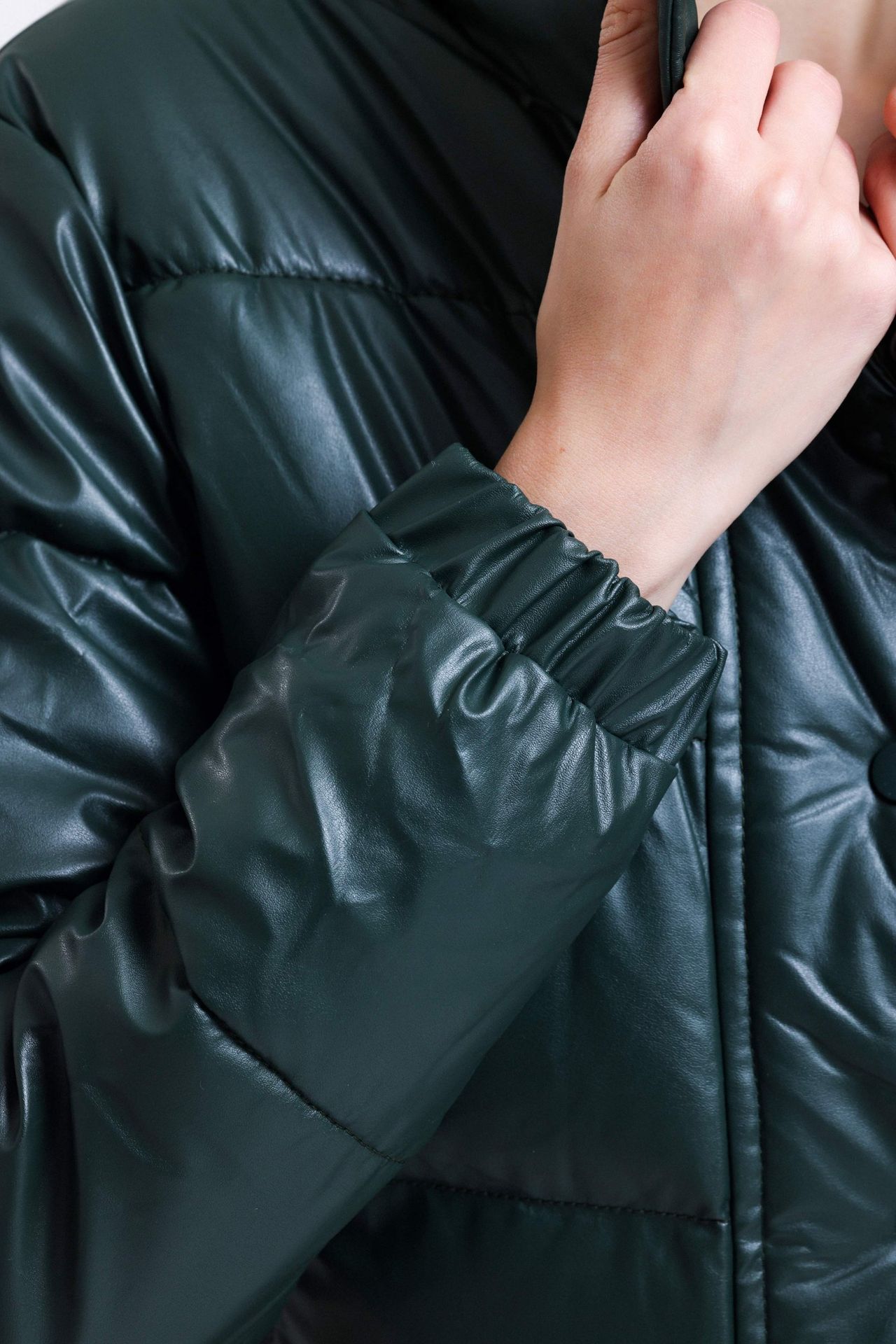 Faux Leather Stand Collar Drawstring Cropped Puffer Jacket