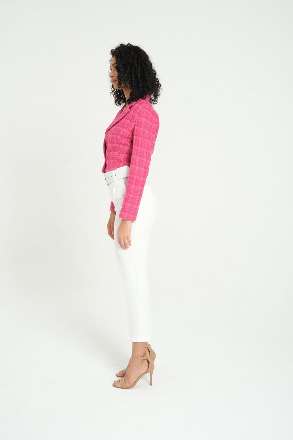 Tweed Collar Buttoned Cropped Blazer 3