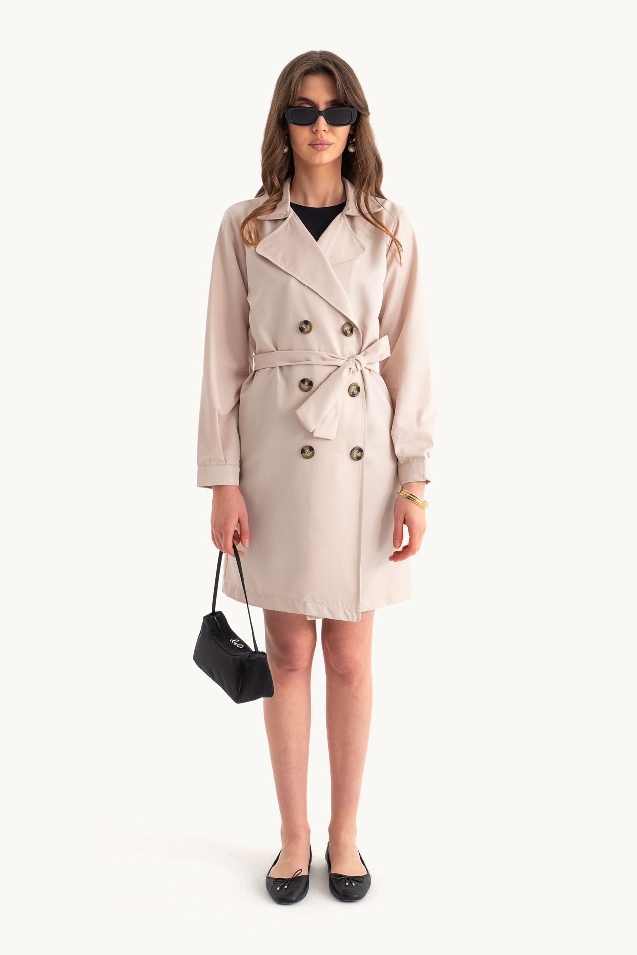 Buttoned Short Trenchcoat with a Belt