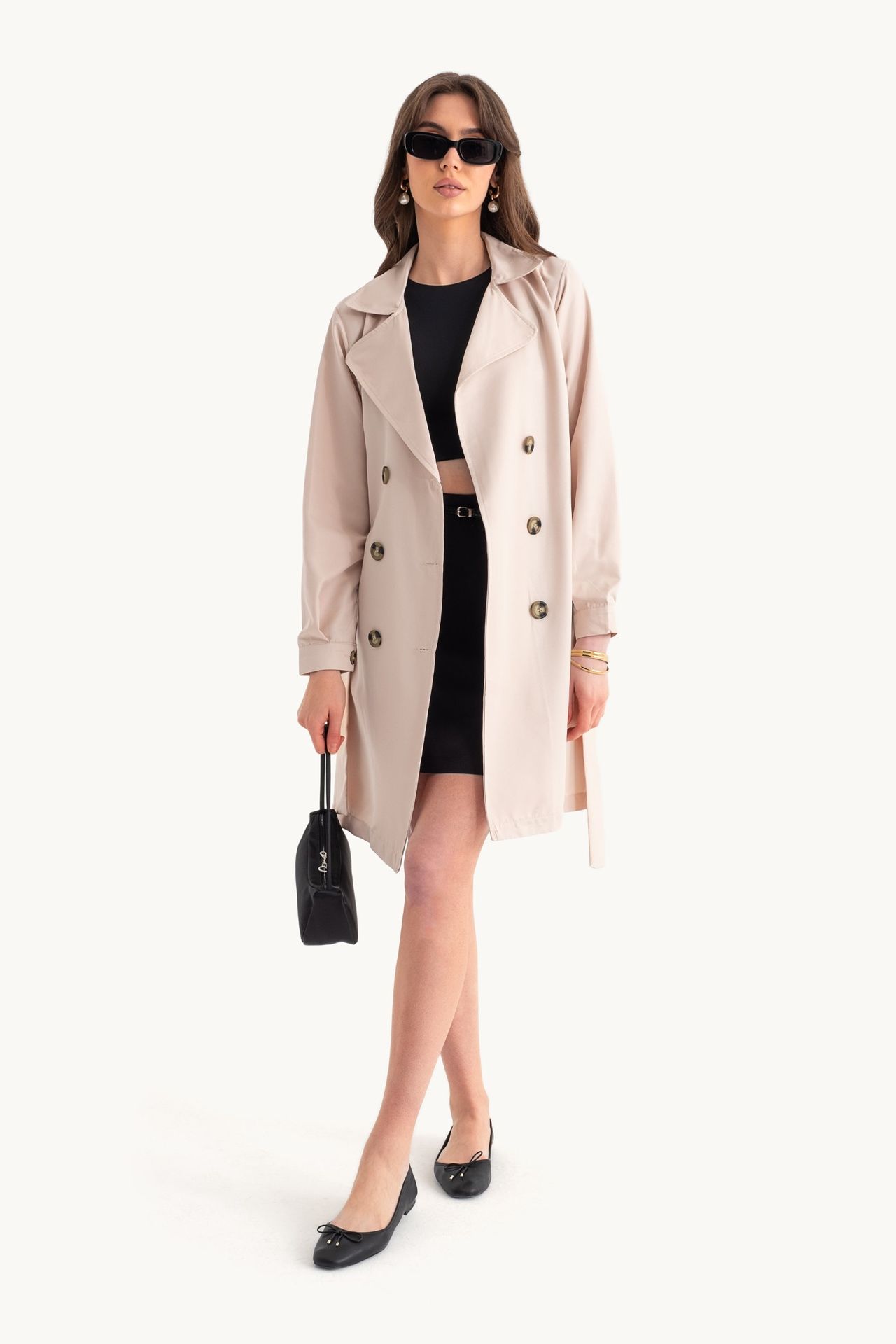 Buttoned Short Trenchcoat with a Belt