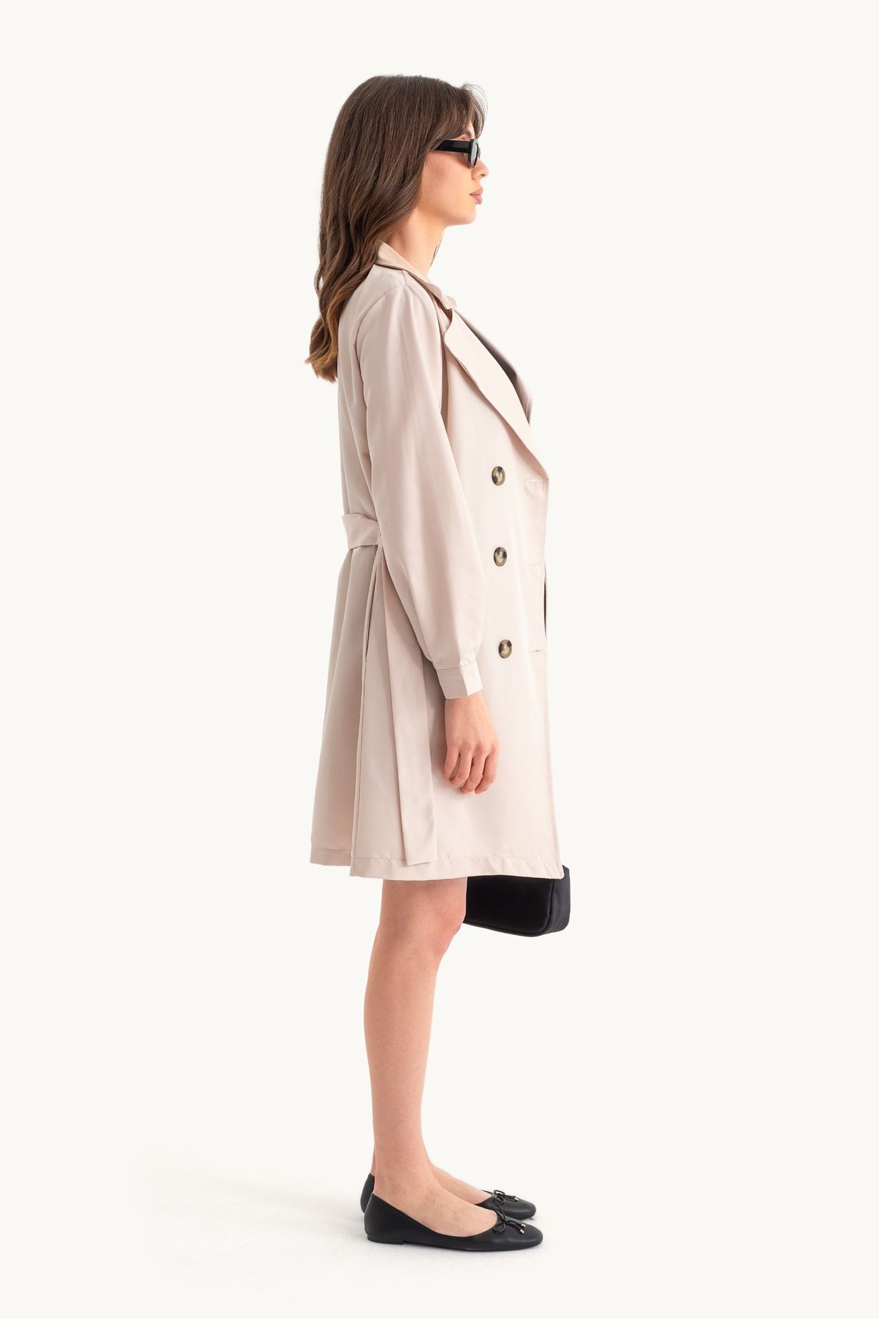 Buttoned Short Trenchcoat with a Belt