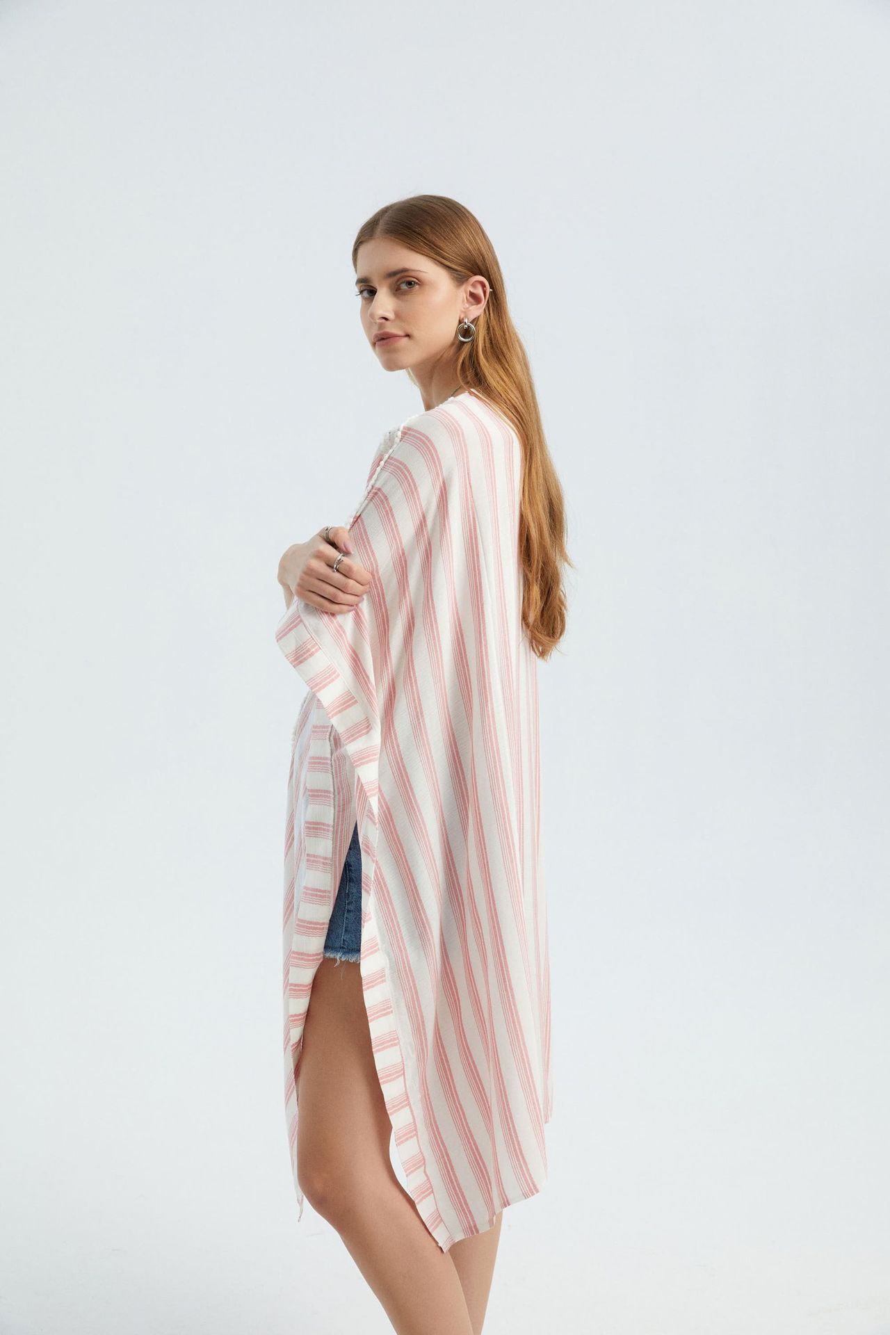 Striped Short Kimono with a Side Slit