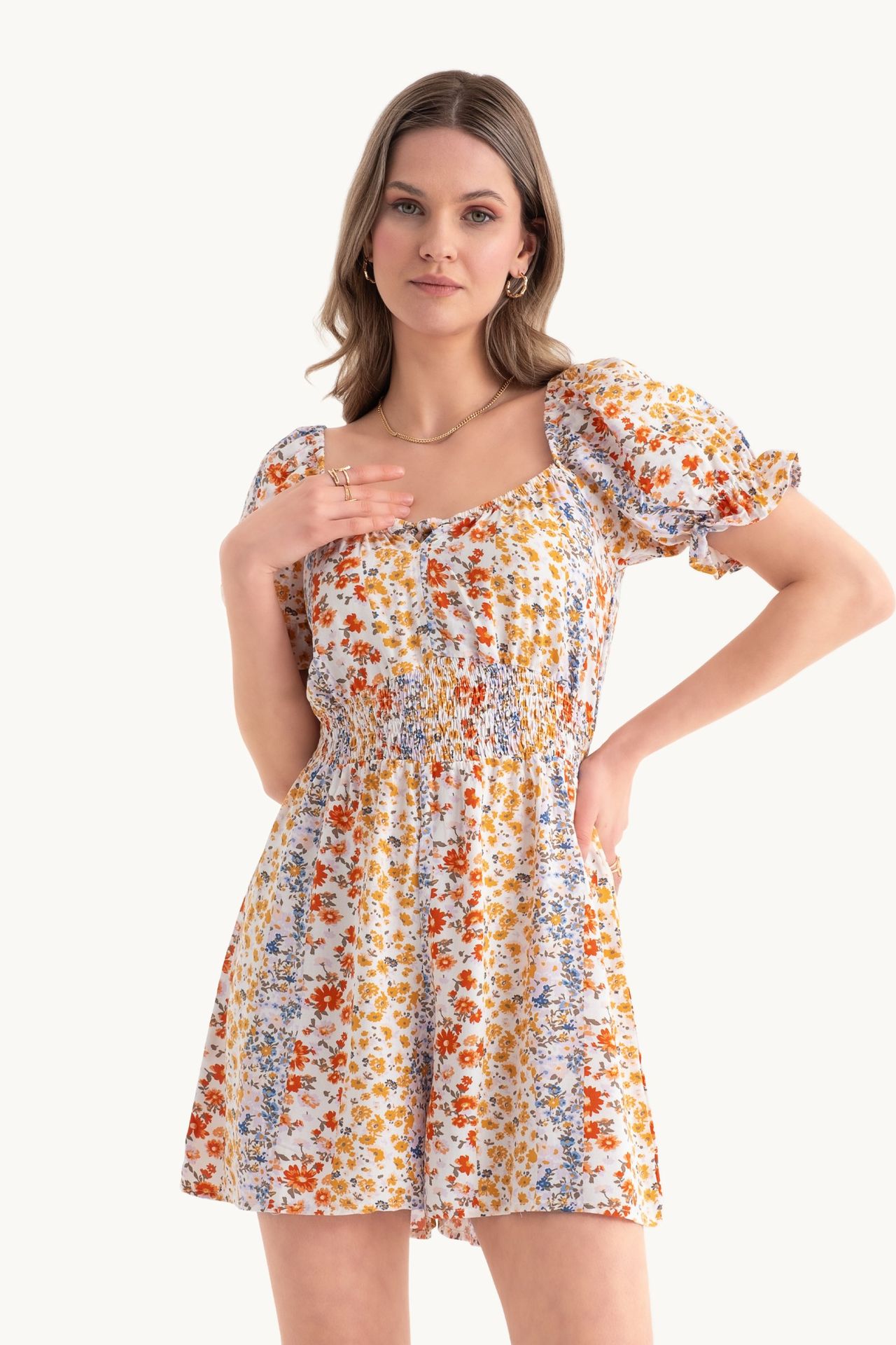 Floral Scoop Neck Playsuit with a Balloon Sleeves