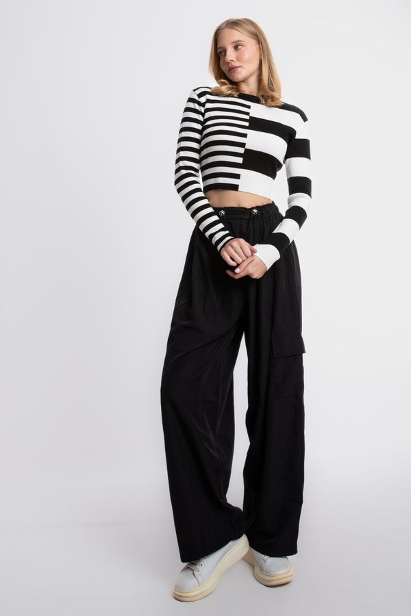 Striped Crew Neck Cropped Sweater 3
