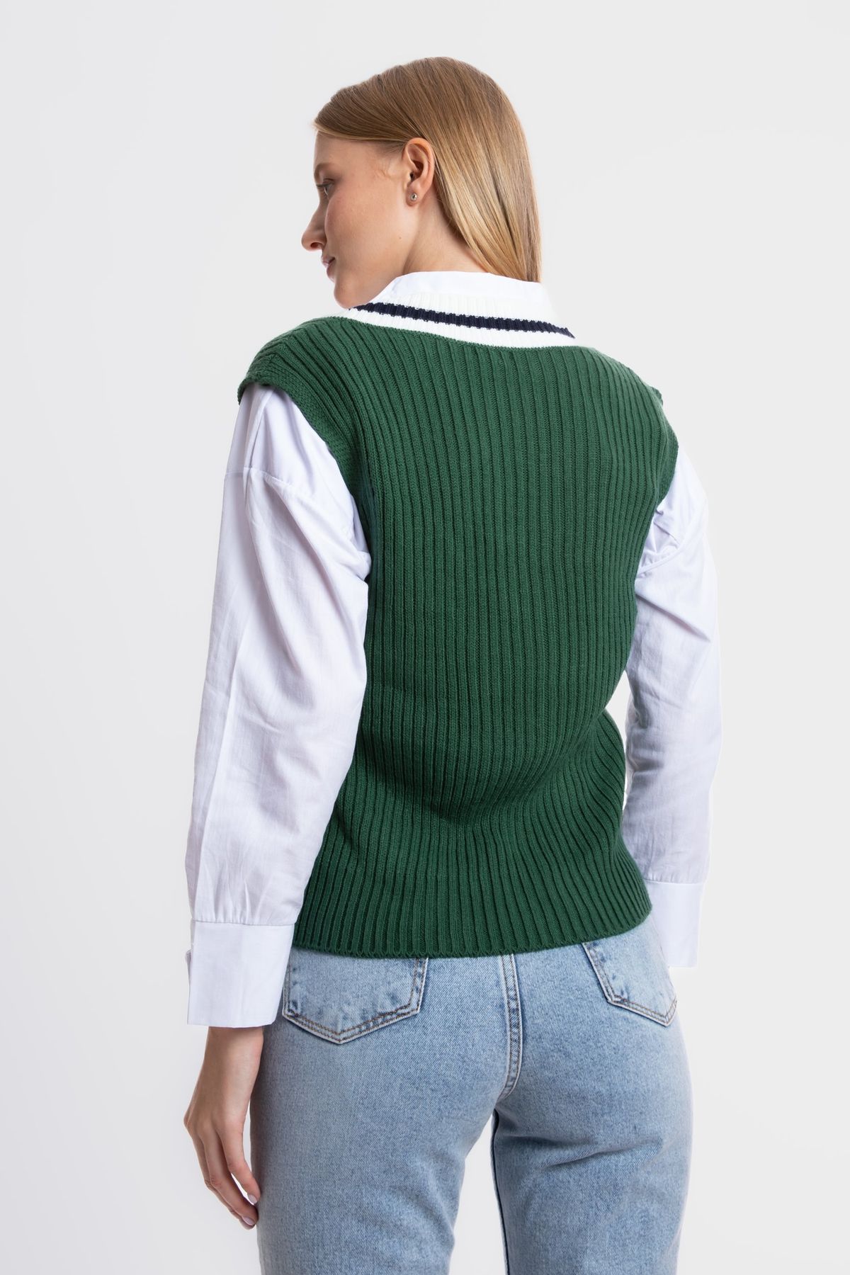 V Neck Detailed Sleeveless College Sweater