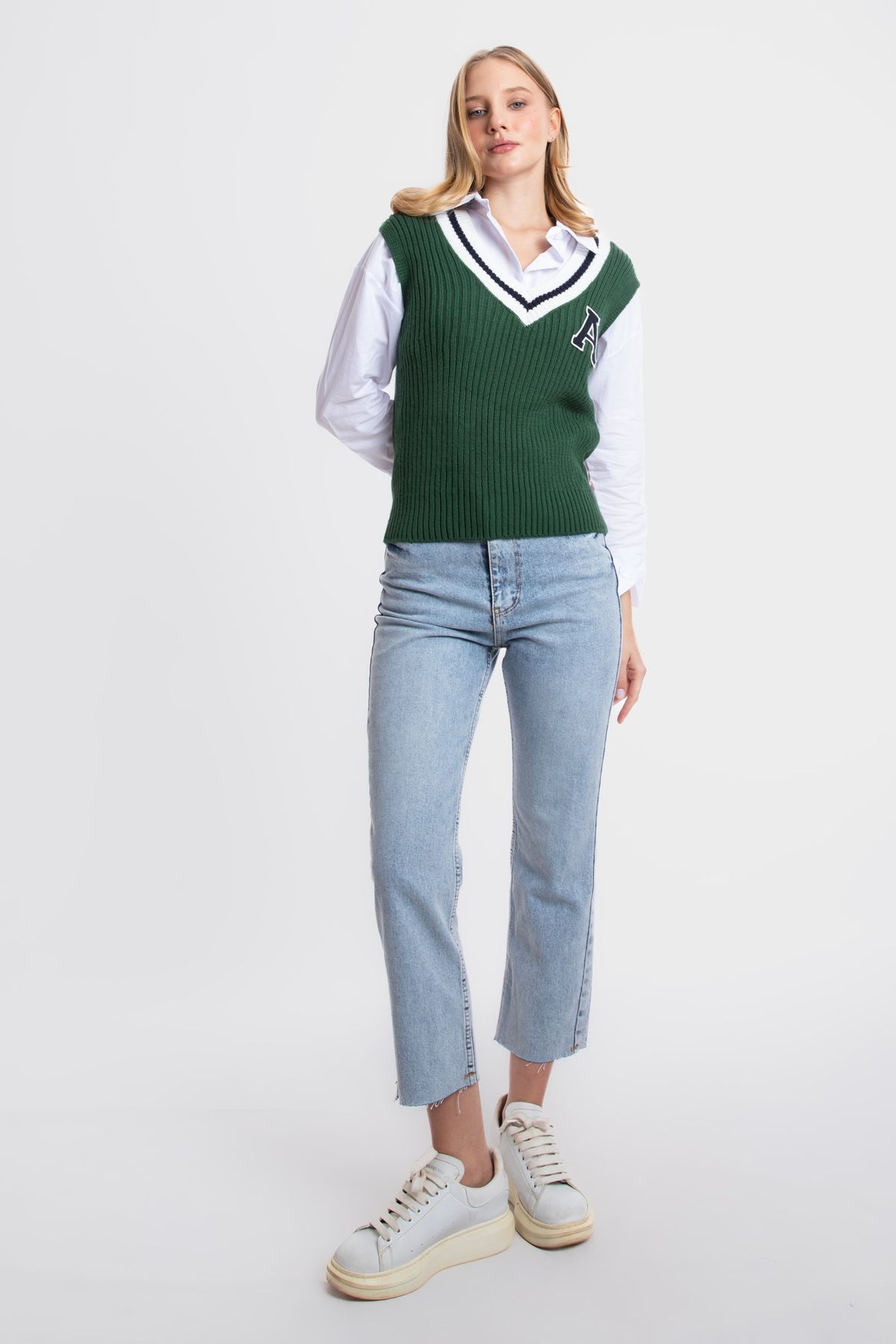 V Neck Detailed Sleeveless College Sweater