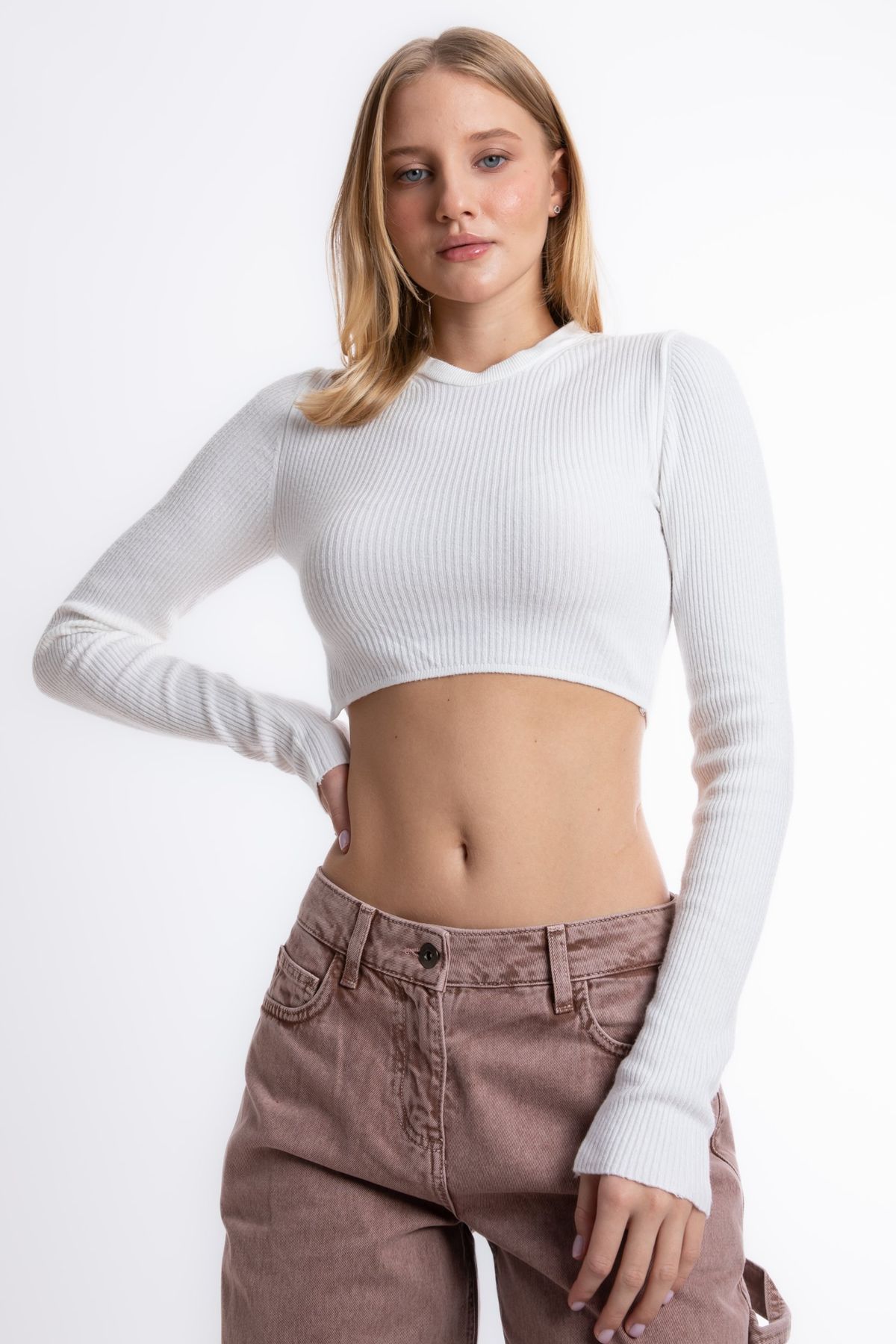 Round Neck Ribbed Cropped Sweater