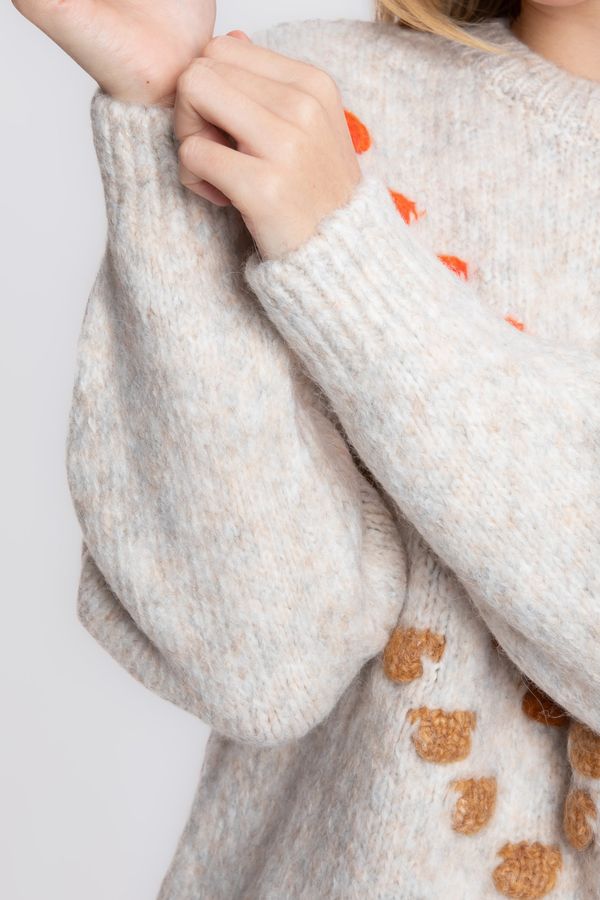 Dot Embroidered Crew Neck Sweater 7