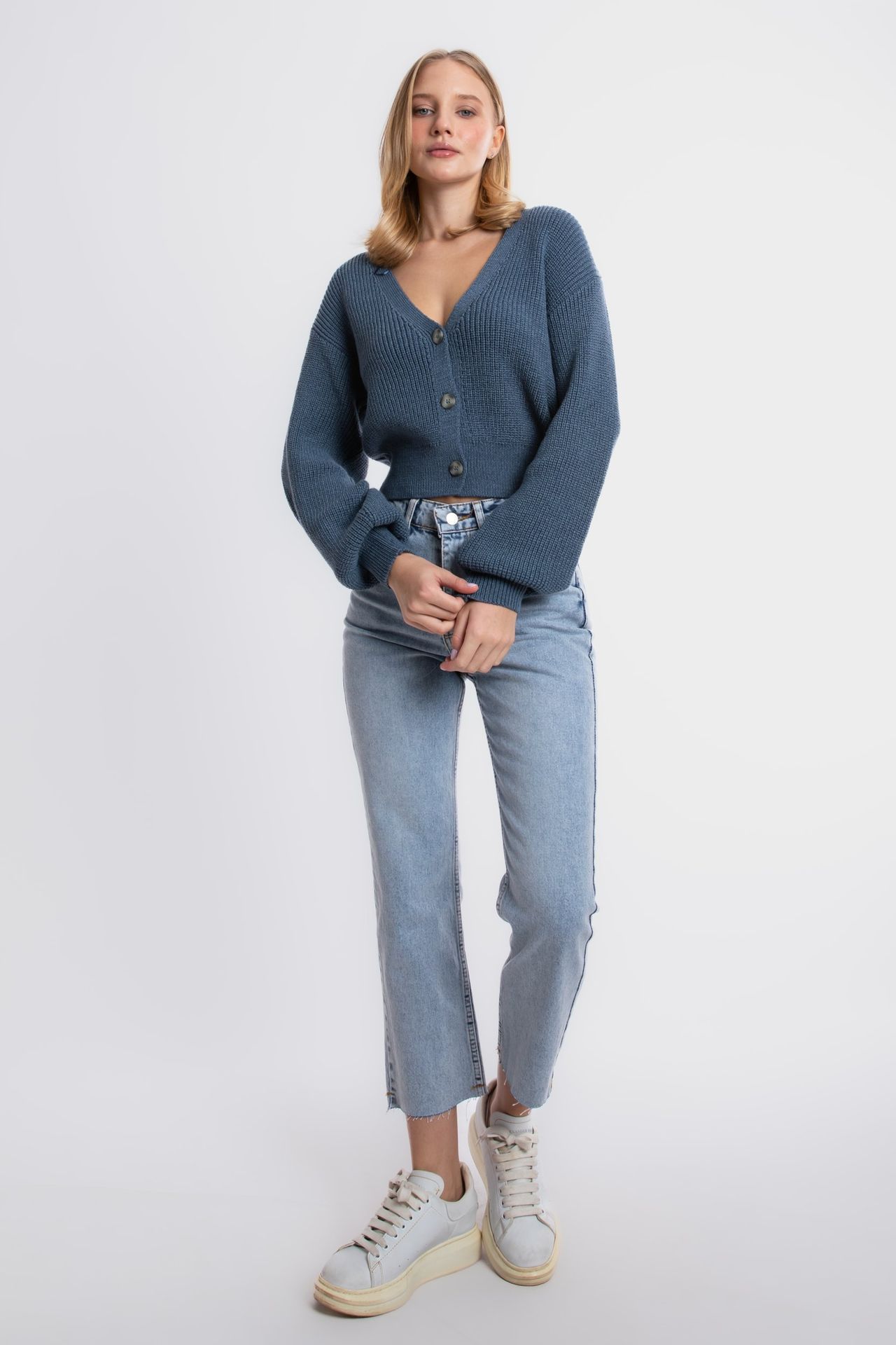 V Neck Buttoned Oversized Cardigan