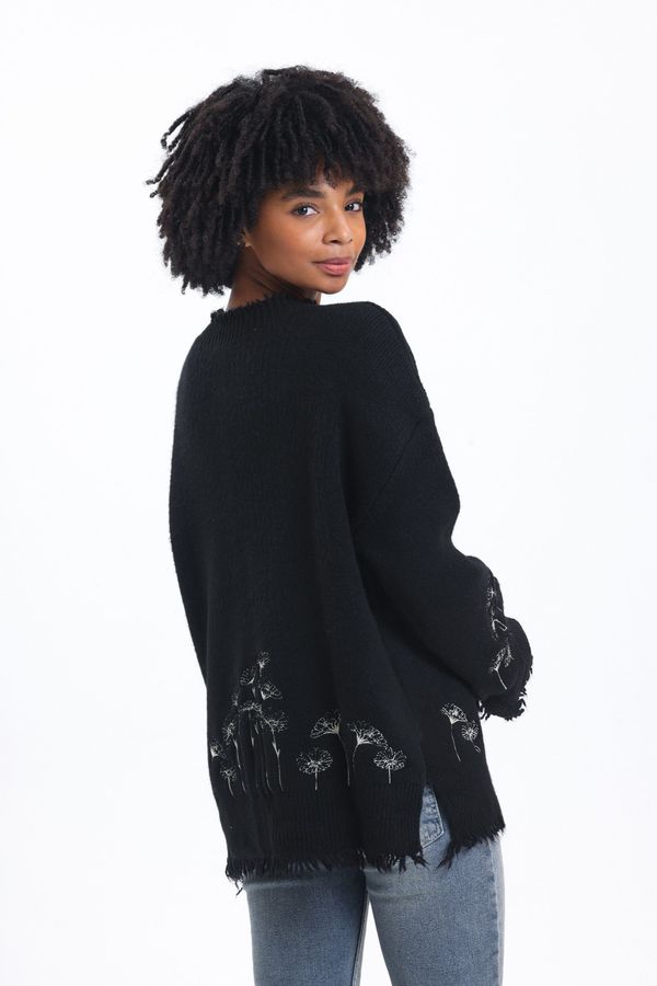 Floral Round Neck Oversized Sweater 3
