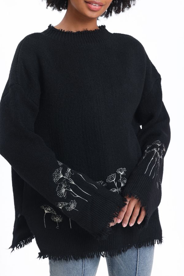 Floral Round Neck Oversized Sweater 4