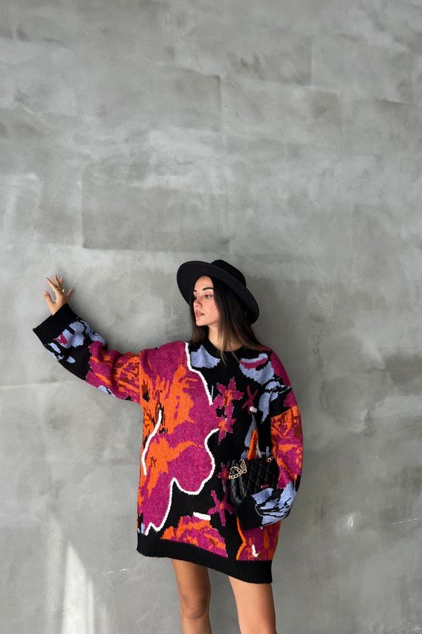 Floral Crew Neck Oversized Sweater 3
