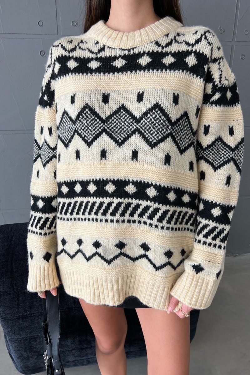 Patterned Crew Neck Oversized Sweater 3