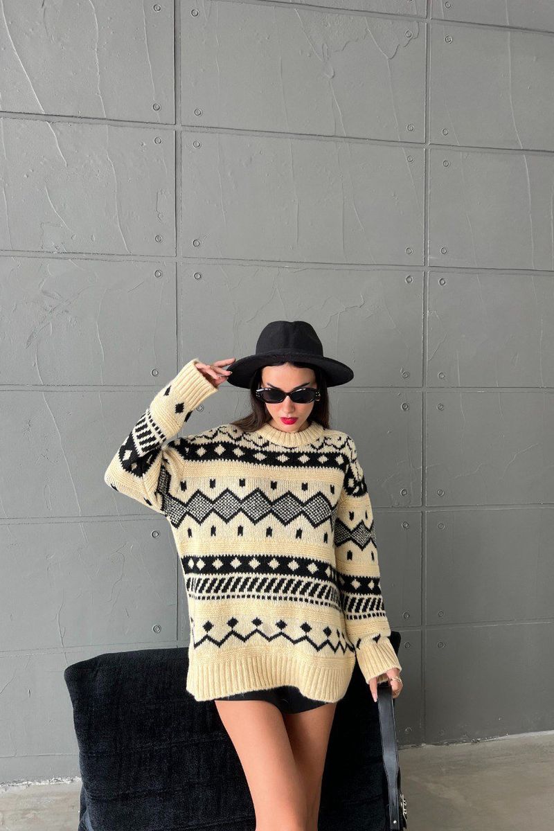 Patterned Crew Neck Oversized Sweater 1