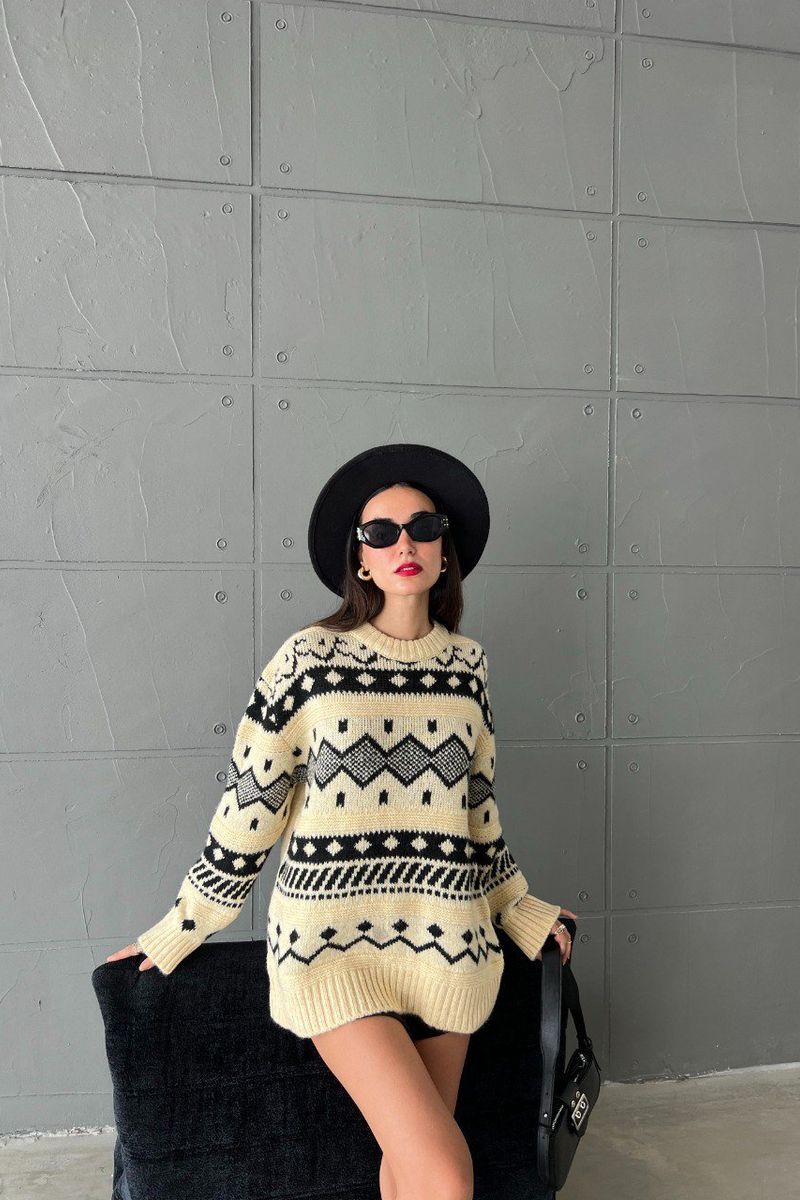 Patterned Crew Neck Oversized Sweater 2