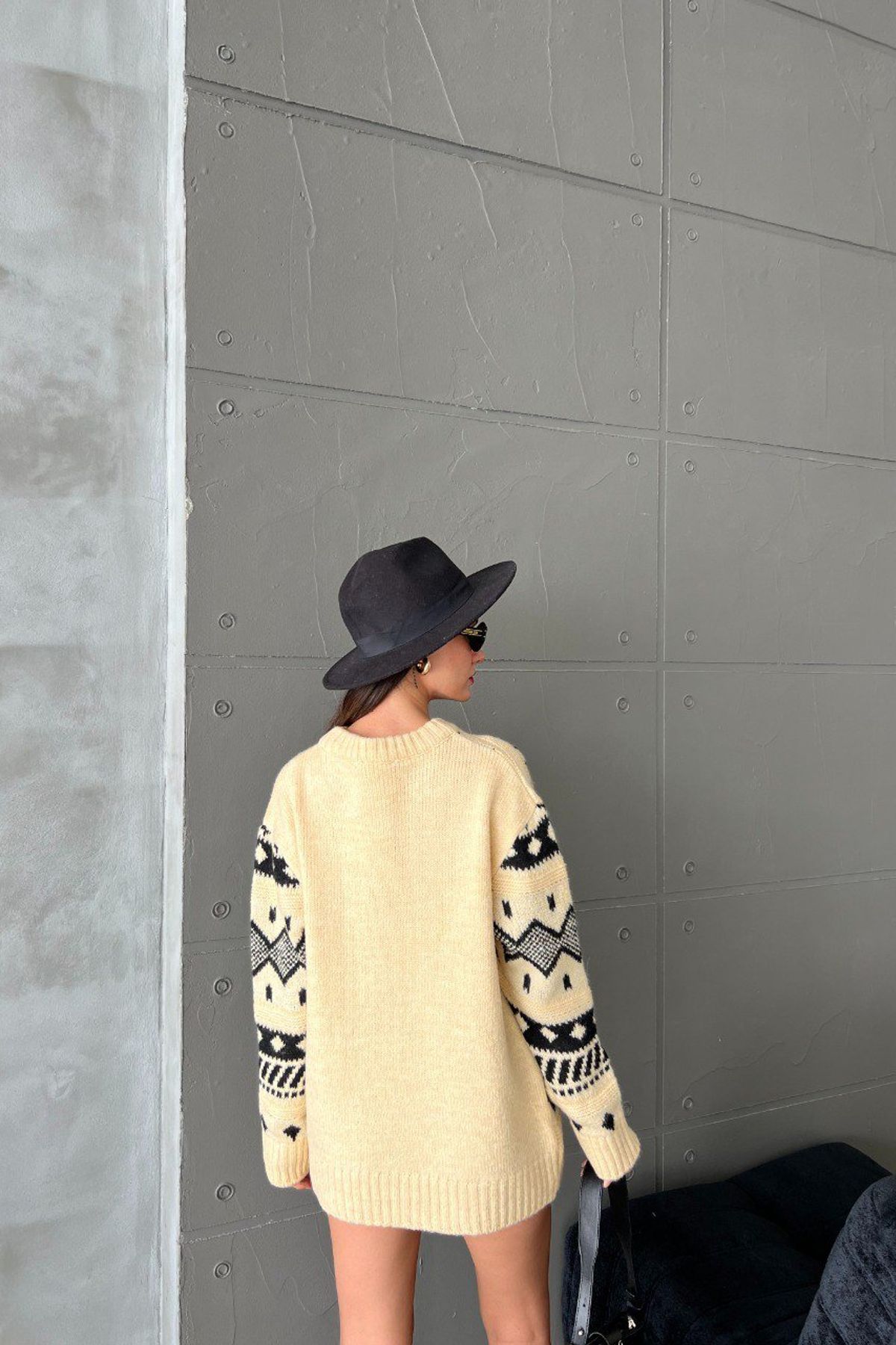 Patterned Crew Neck Oversized Sweater