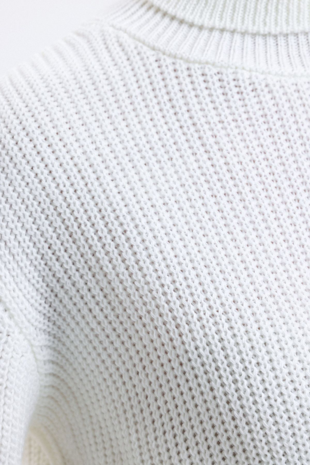 Patterned Turtleneck Oversized Sweater