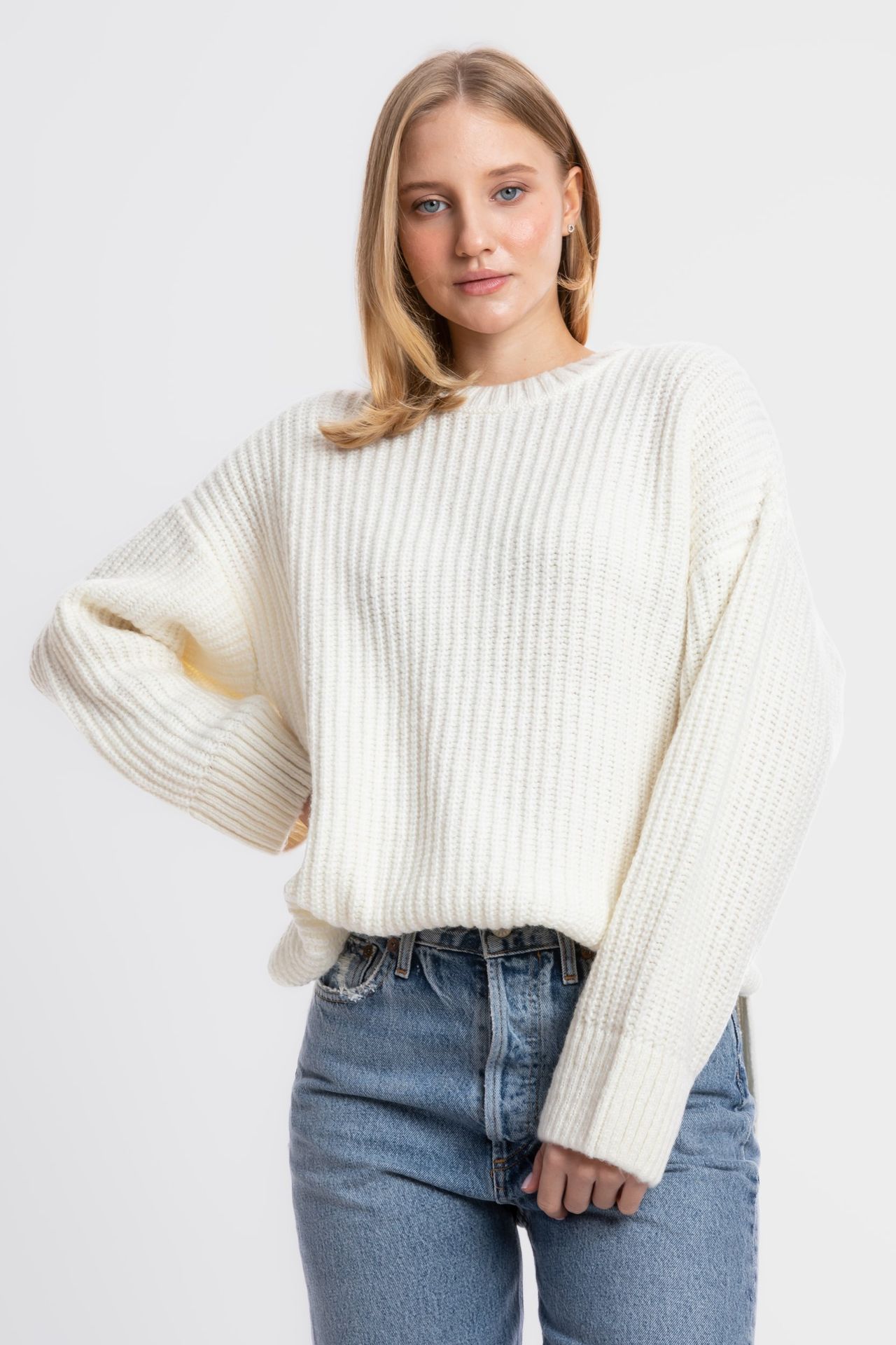 Solid Round Neck Casual Sweater