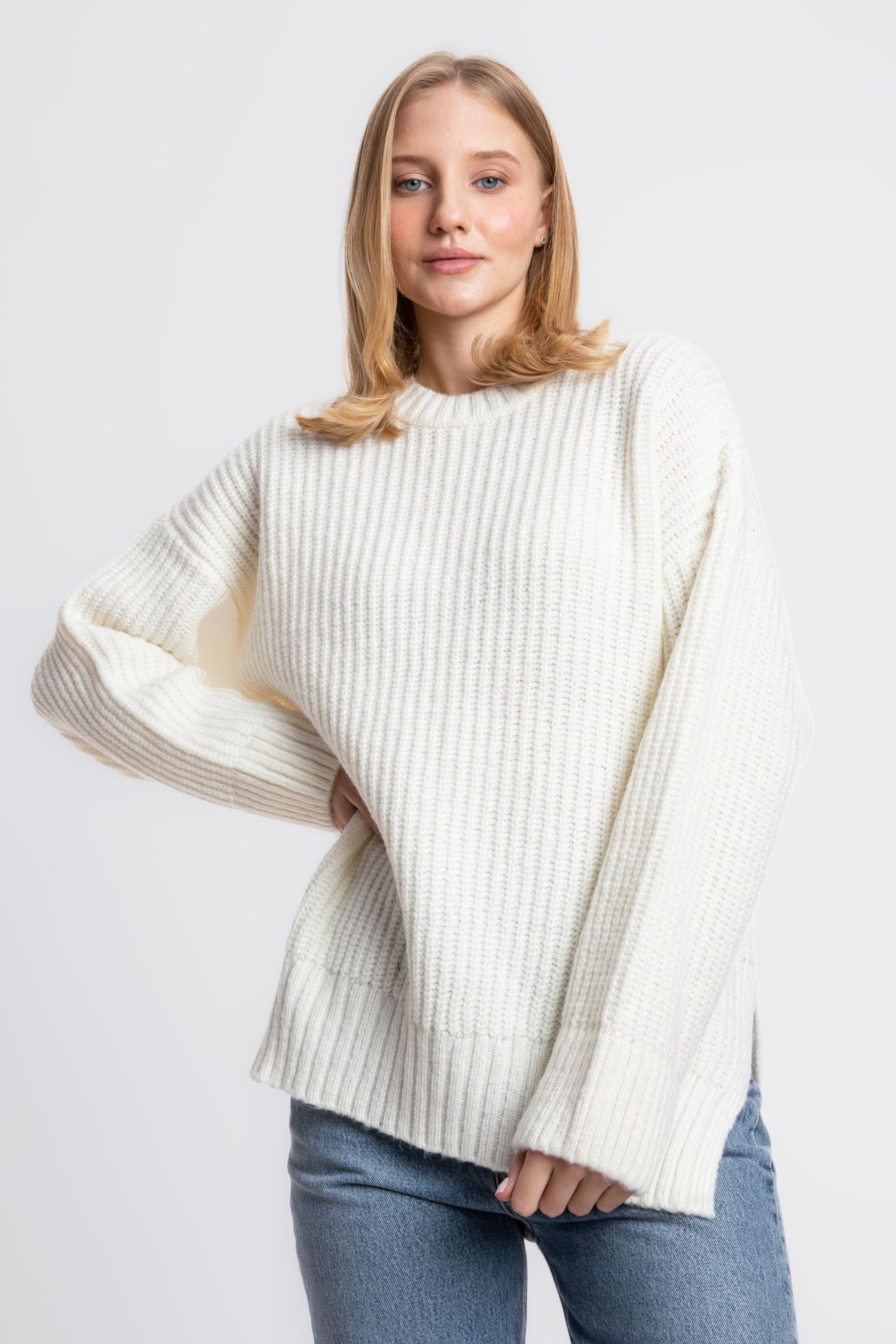 Solid Round Neck Casual Sweater