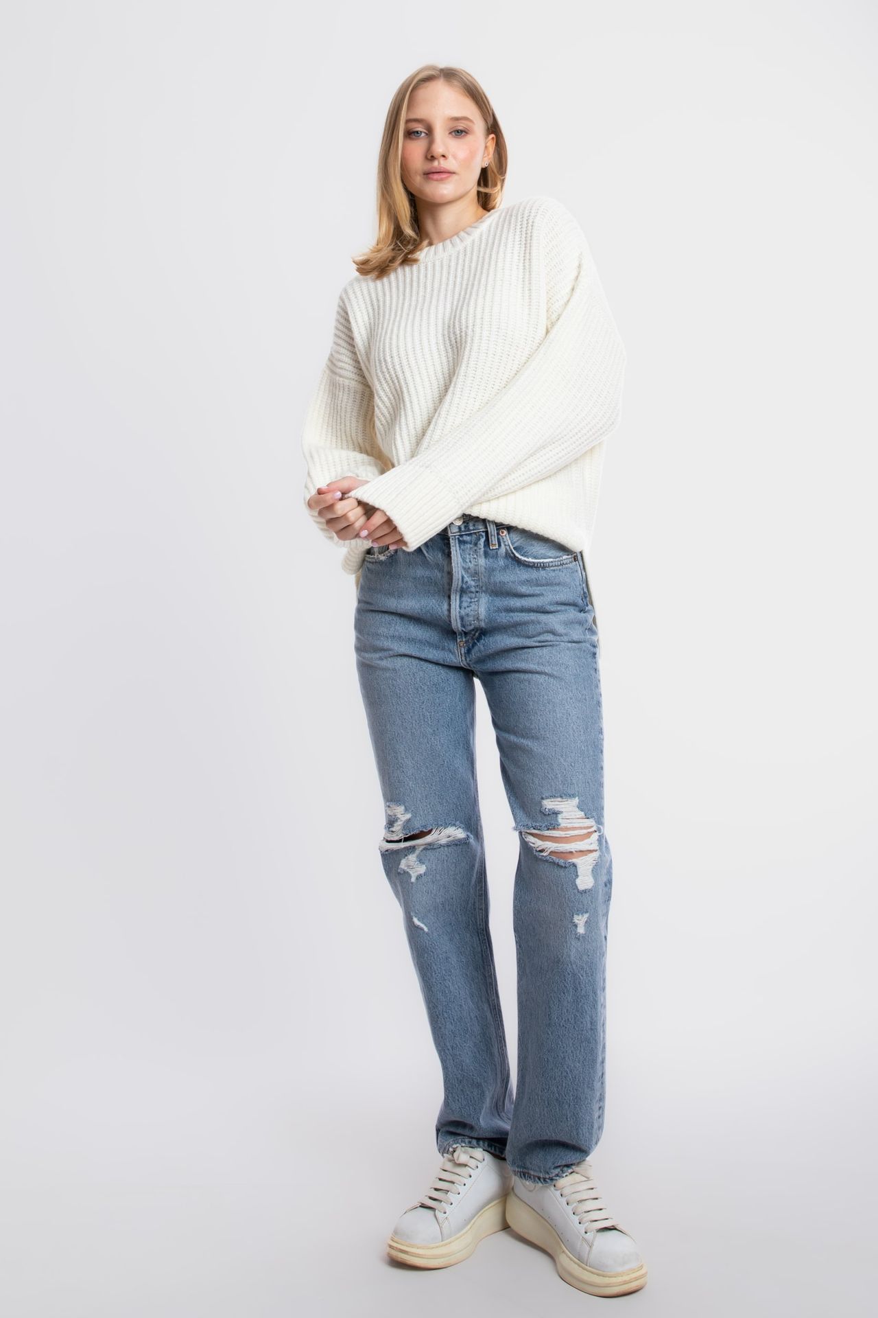 Solid Round Neck Casual Sweater