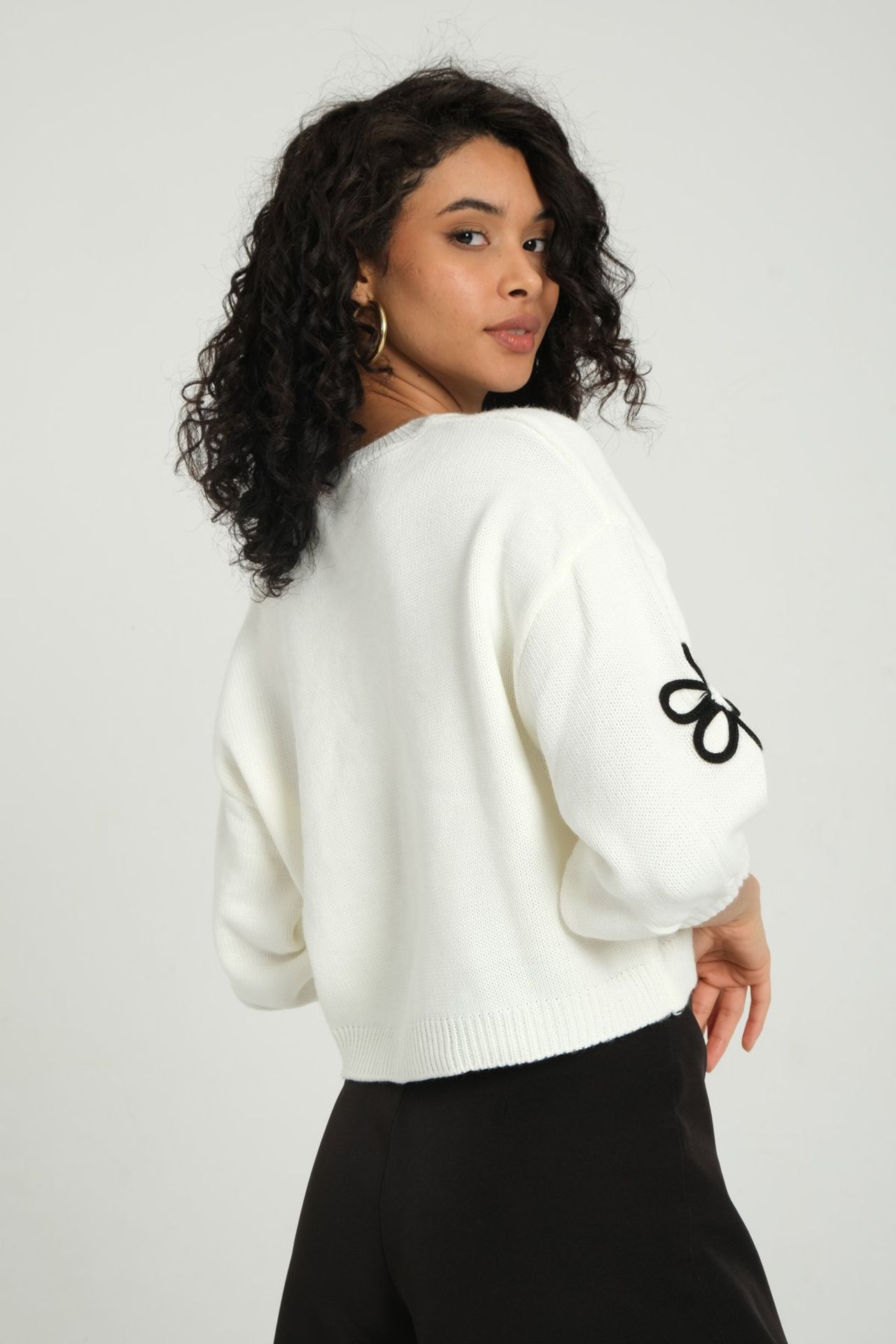 Floral Round Neck Short Sleeve Cropped Sweater