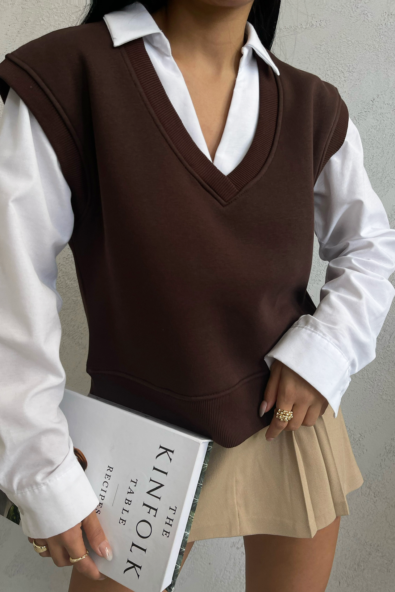 V Neck Sleeveless Sweatshirt