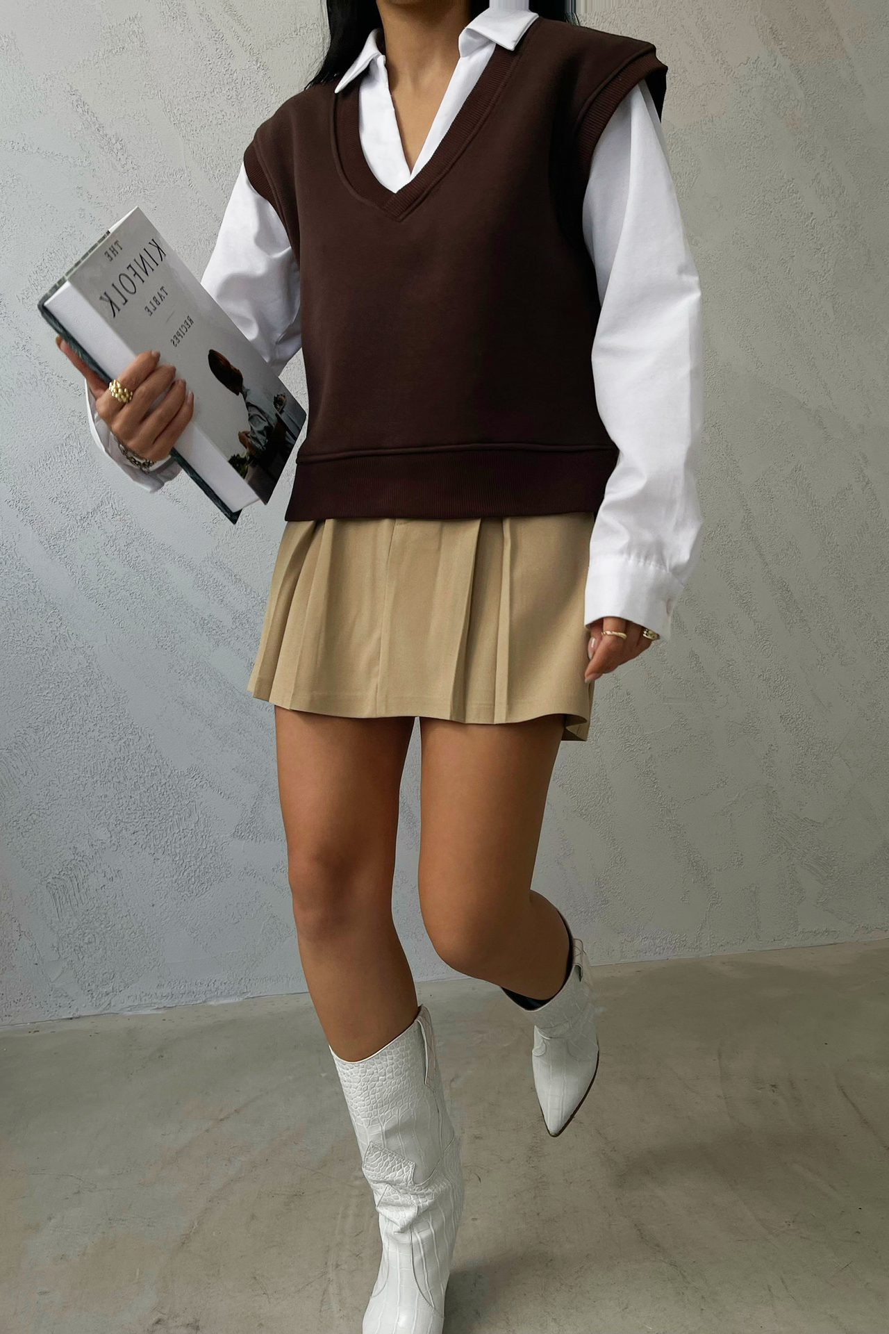 V Neck Sleeveless Sweatshirt