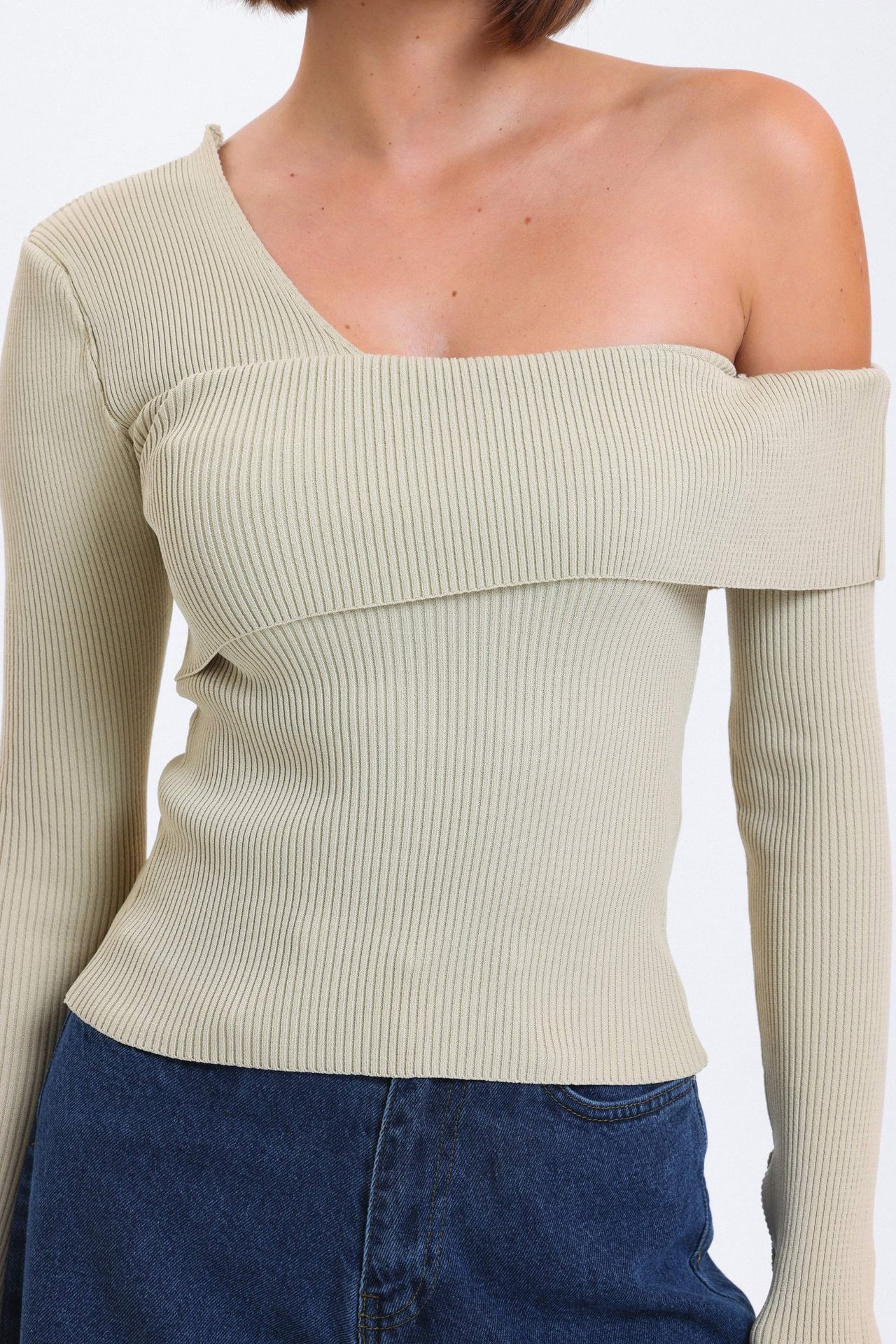 One Shoulder Asymmetrical Sweater