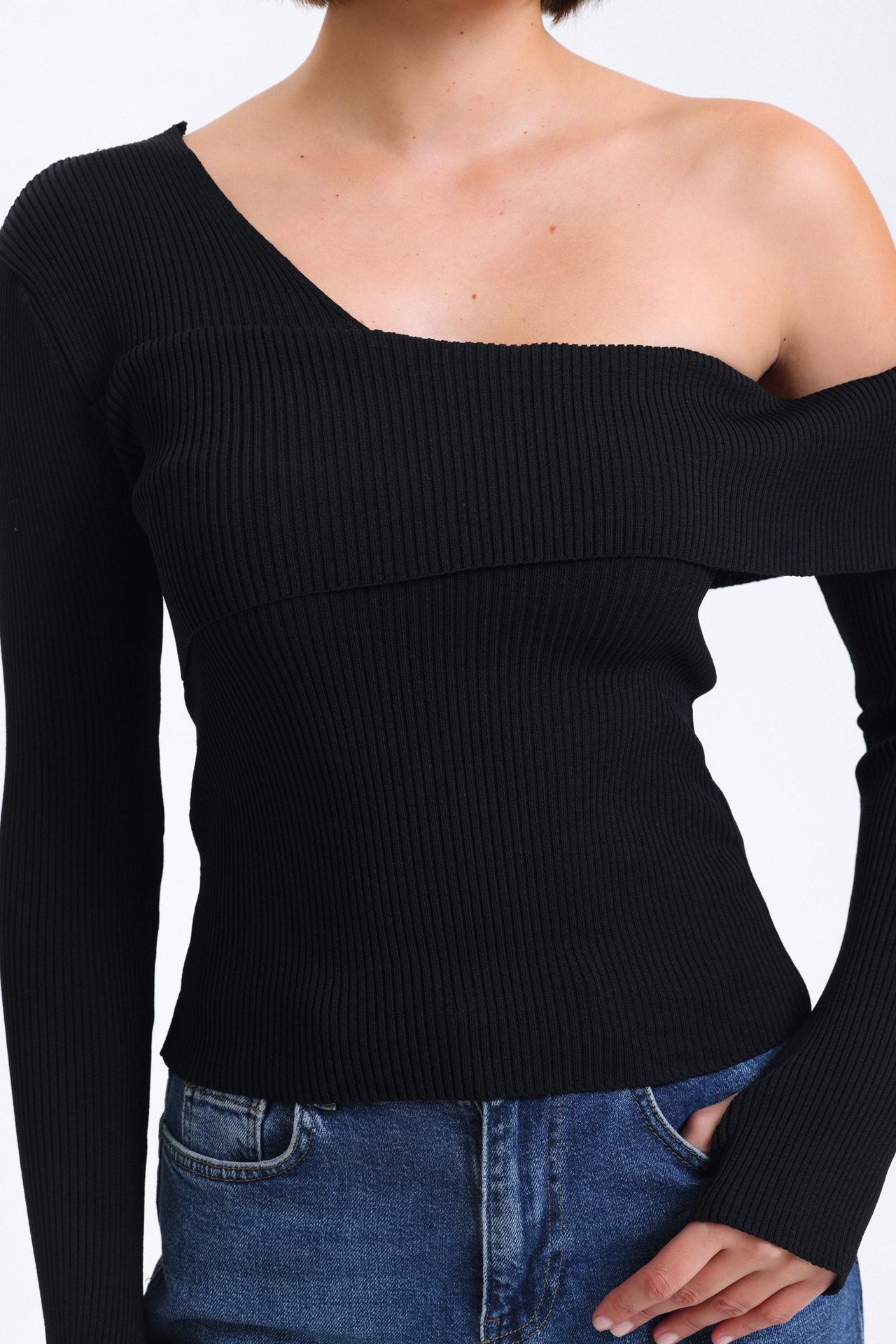 One Shoulder Asymmetrical Sweater