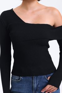black-image-3